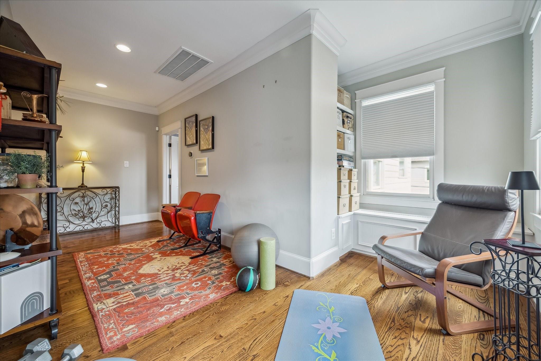 1822 Cortlandt Street