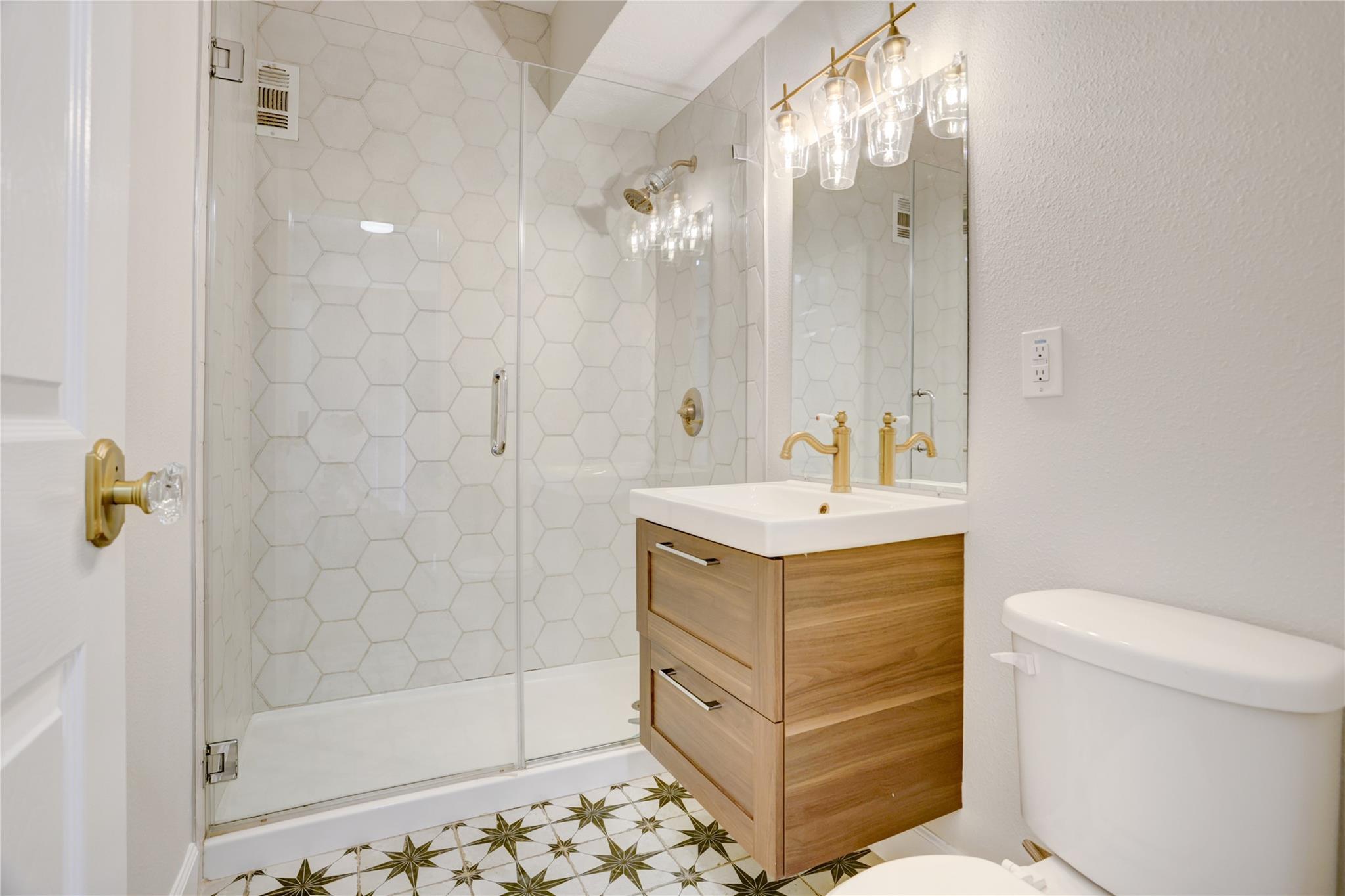 1400 Hermann Drive # 15D