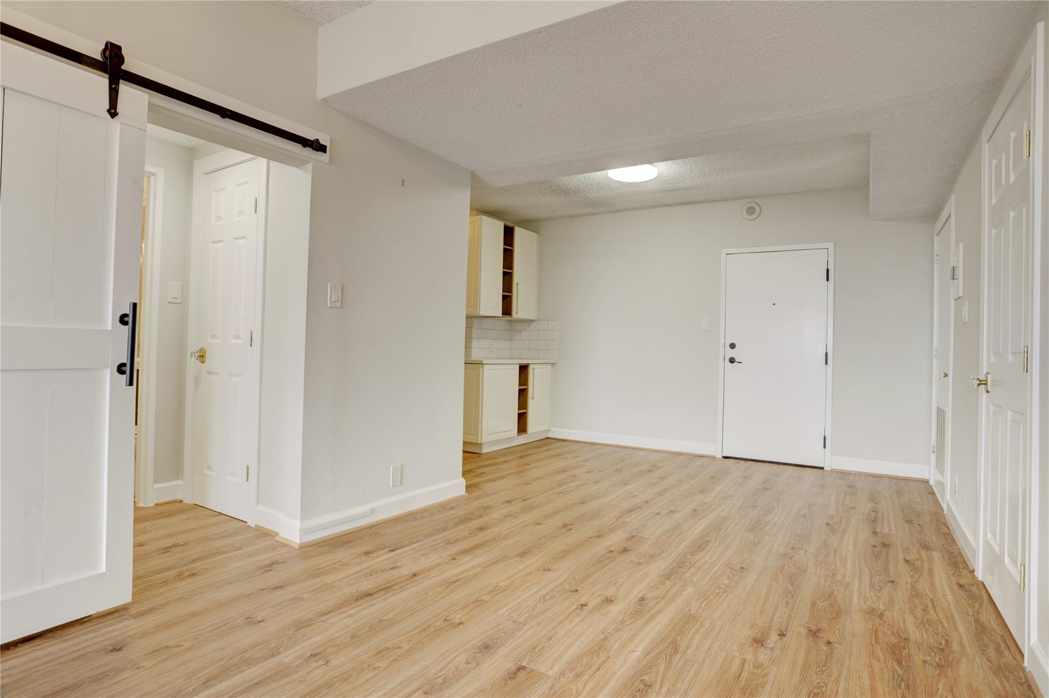 1400 Hermann Drive # 15D