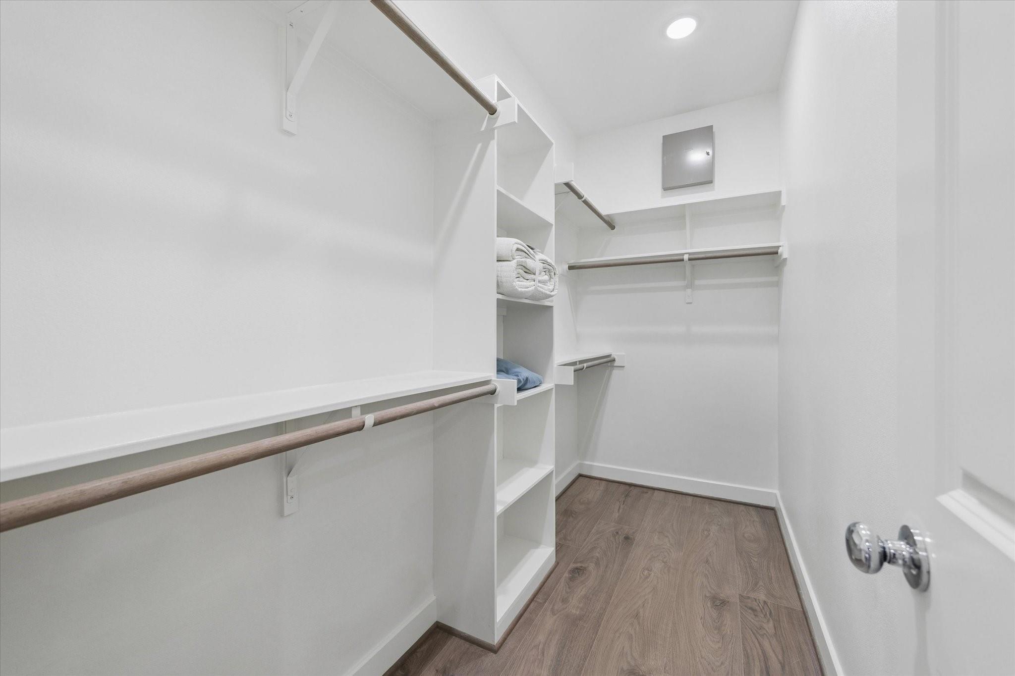 6346 Paddington Bend Drive