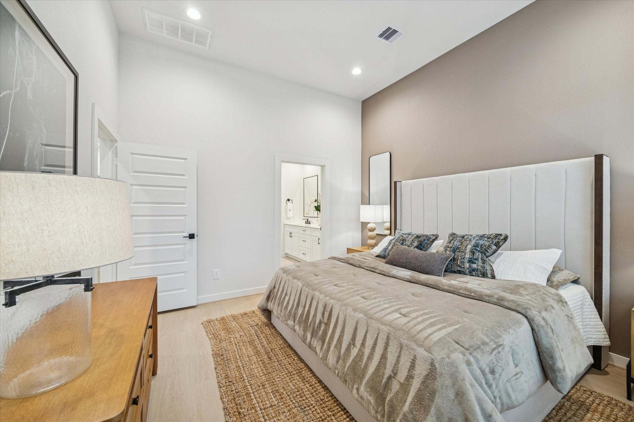 817 Thornton Road # G, Houston Unit: G