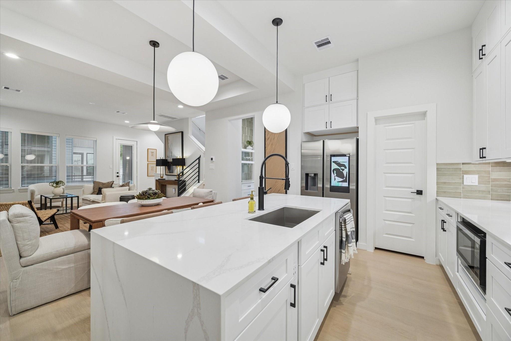 817 Thornton Road # G, Houston Unit: G
