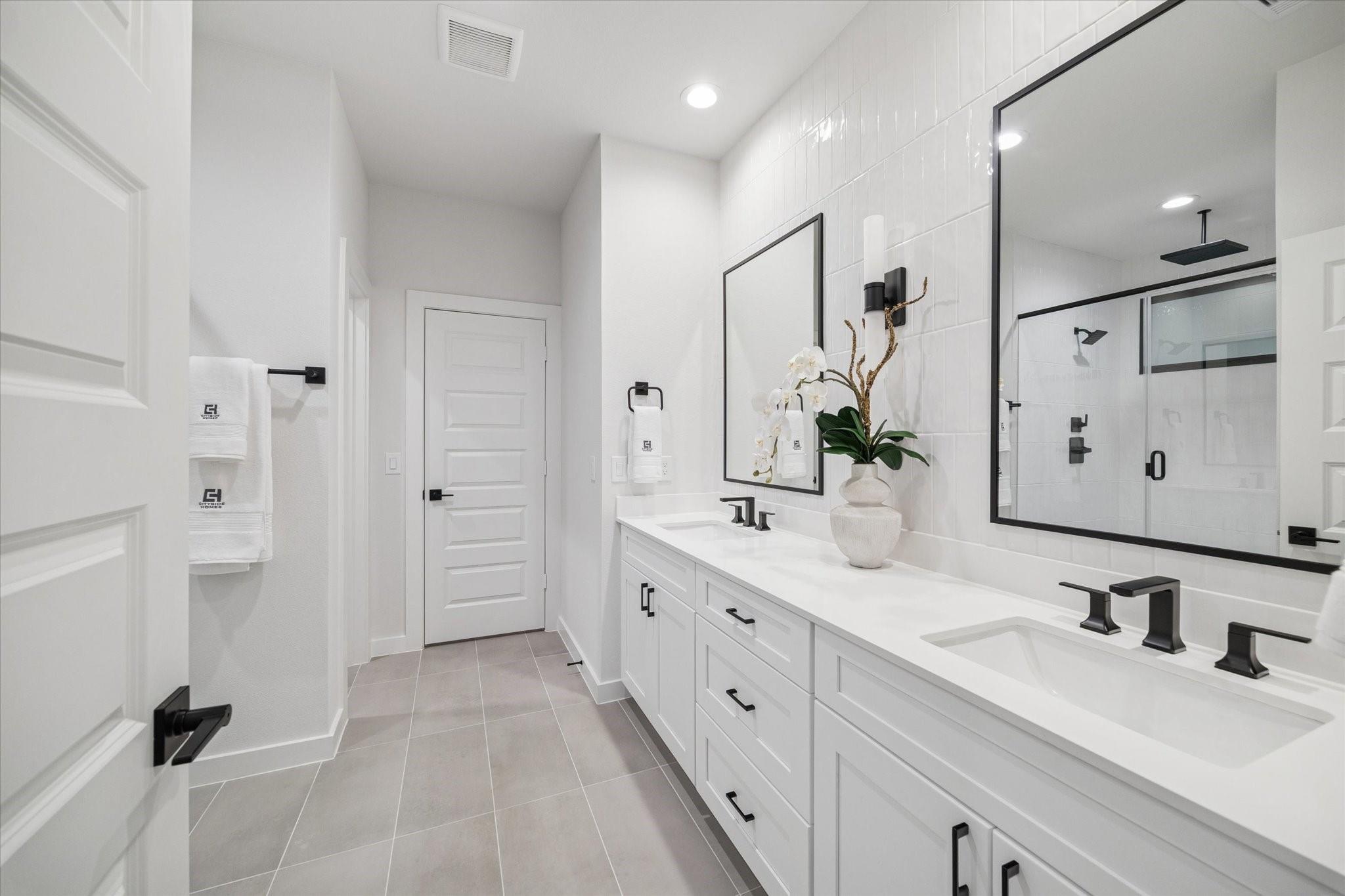 817 Thornton Road # G, Houston Unit: G