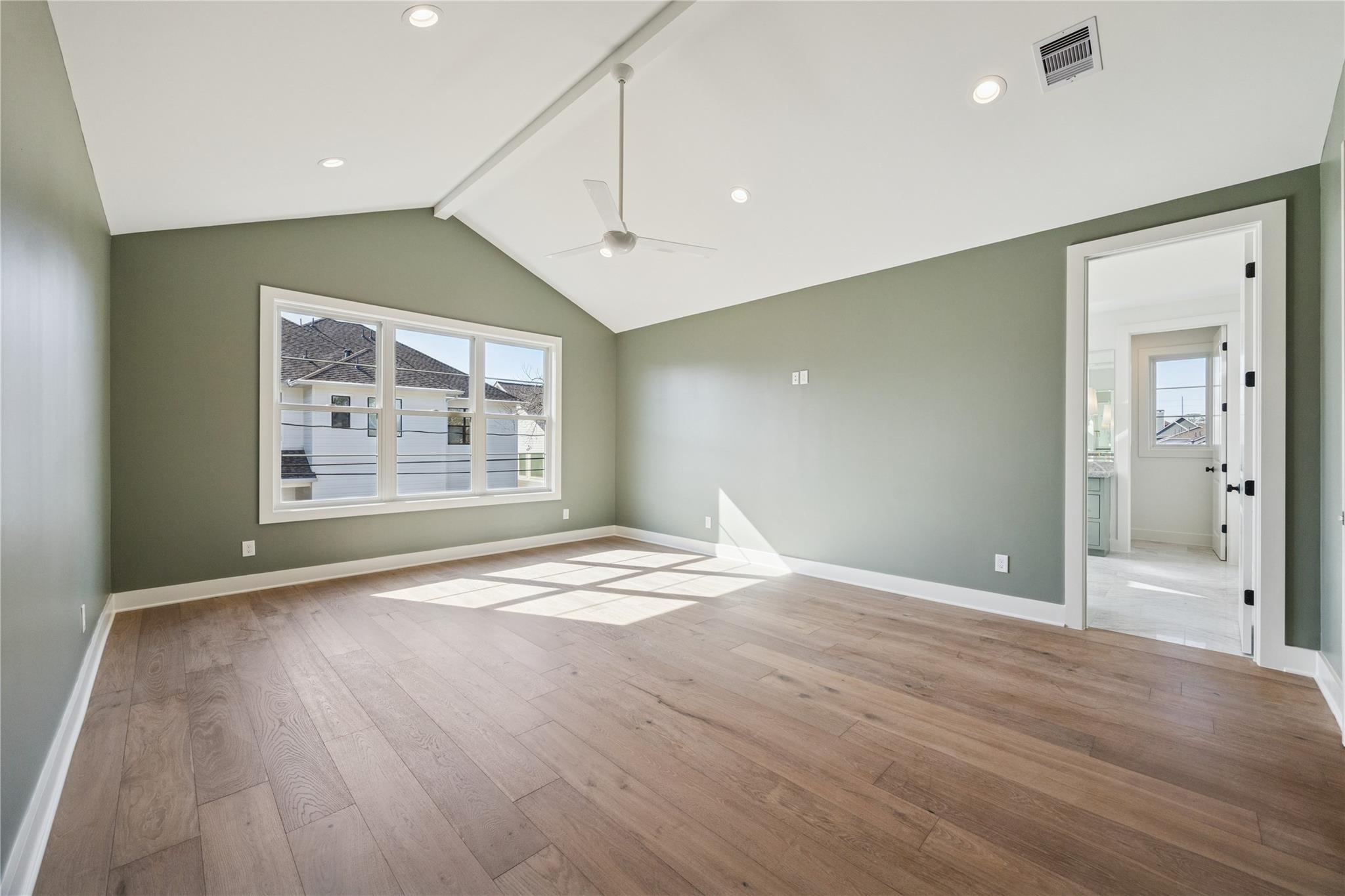 955 W 42nd Street