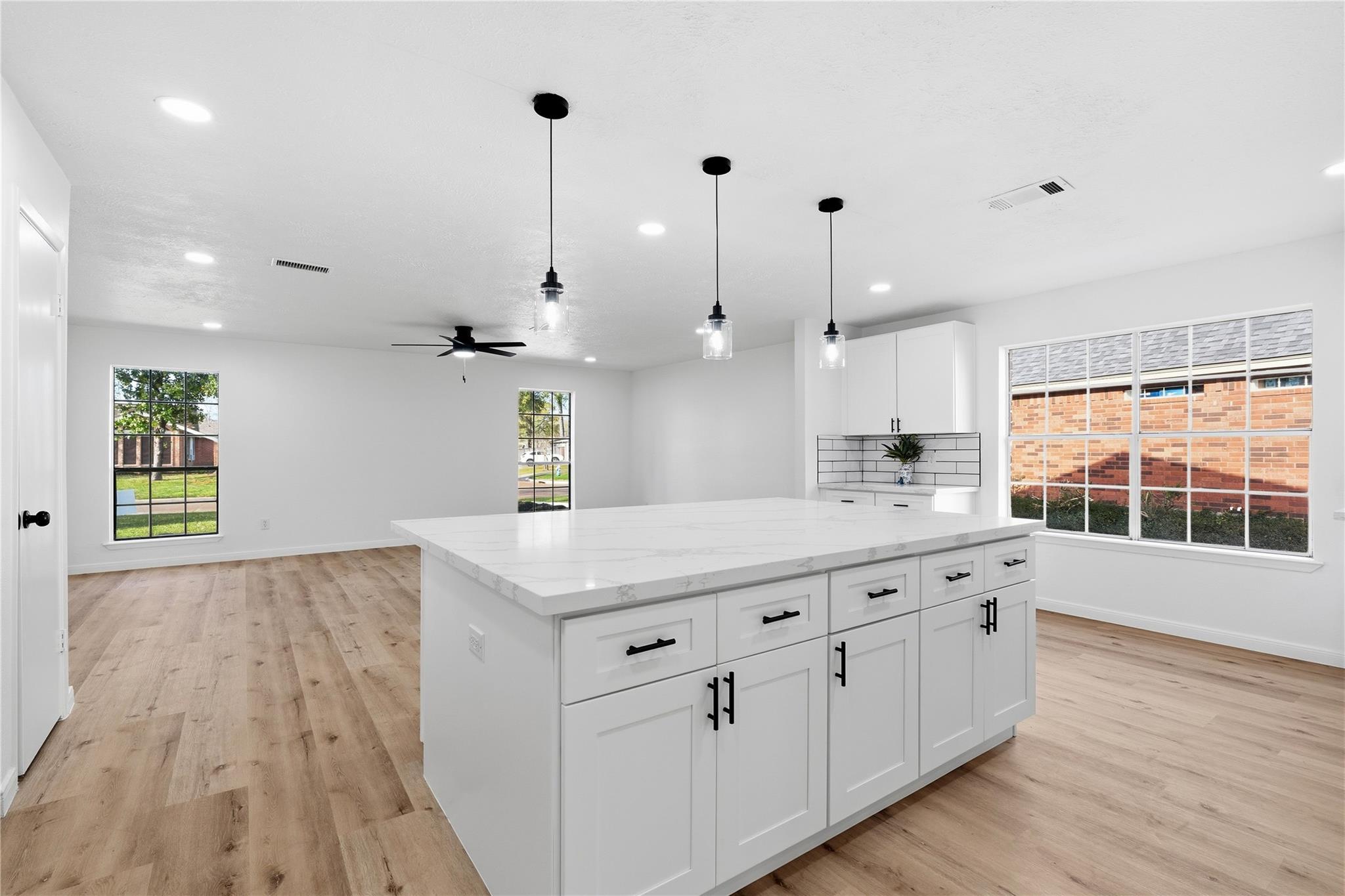 8014 17th Green Drive