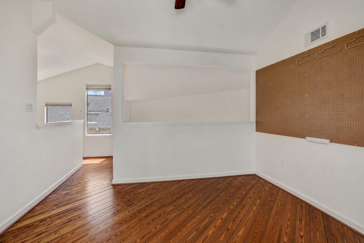 702 W Clay Street