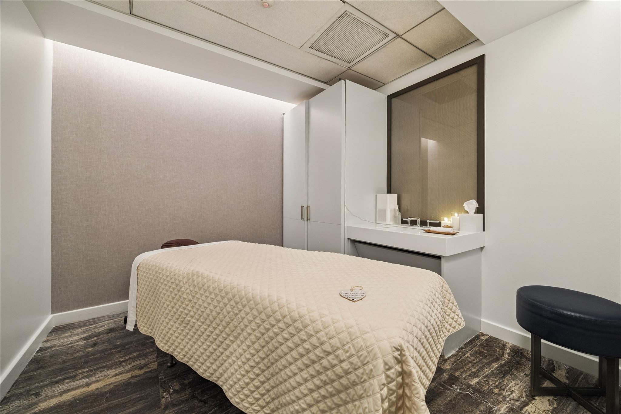 1111 Caroline Street # 2606