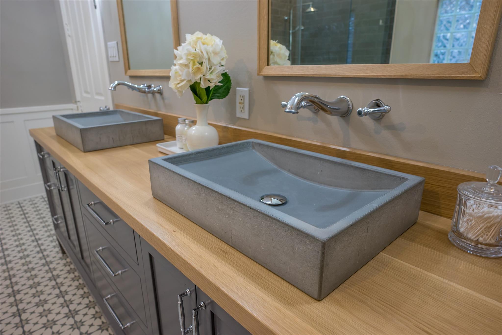 1611 Mcdonald Street