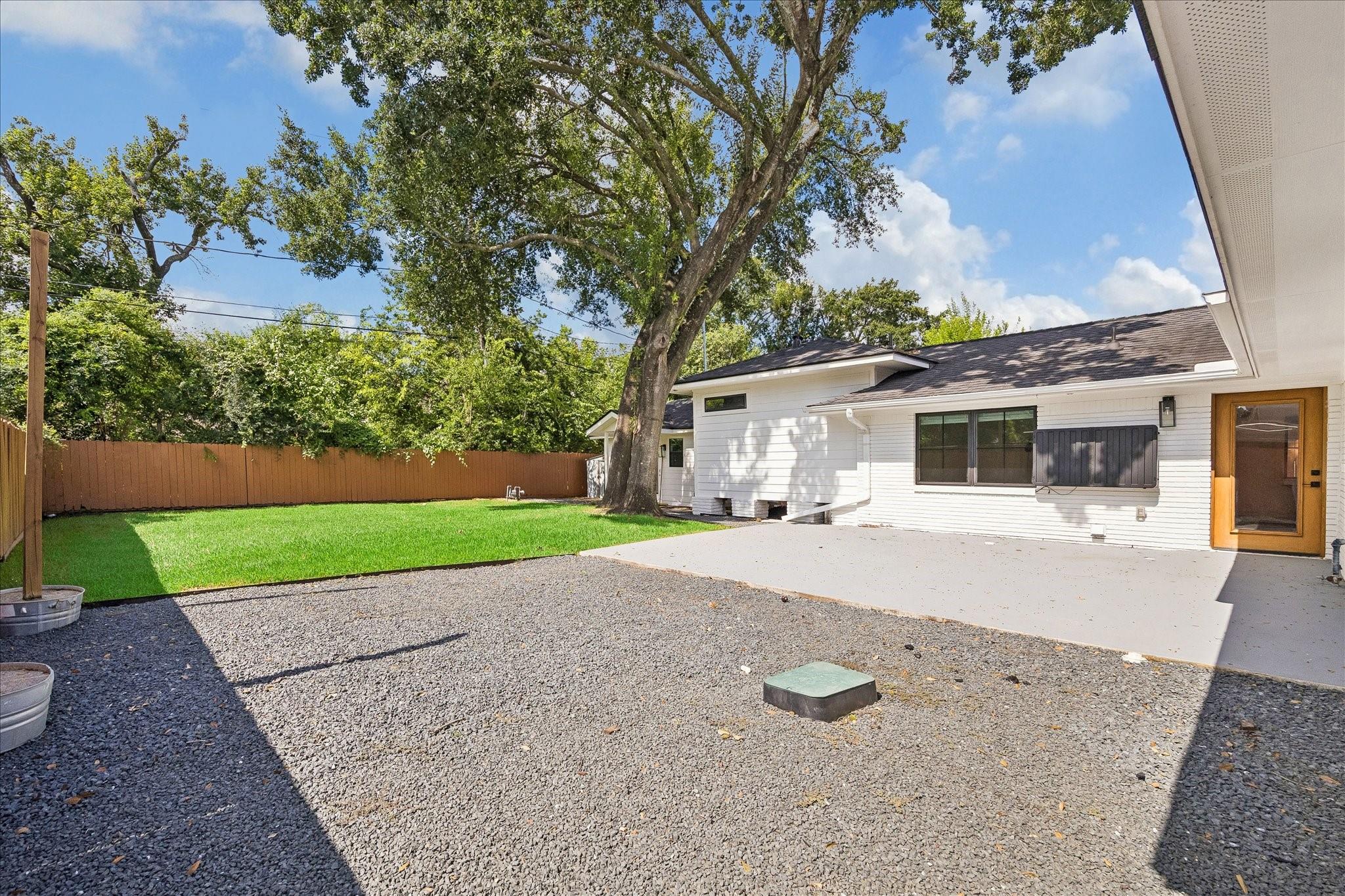 2319 Cheshire Lane