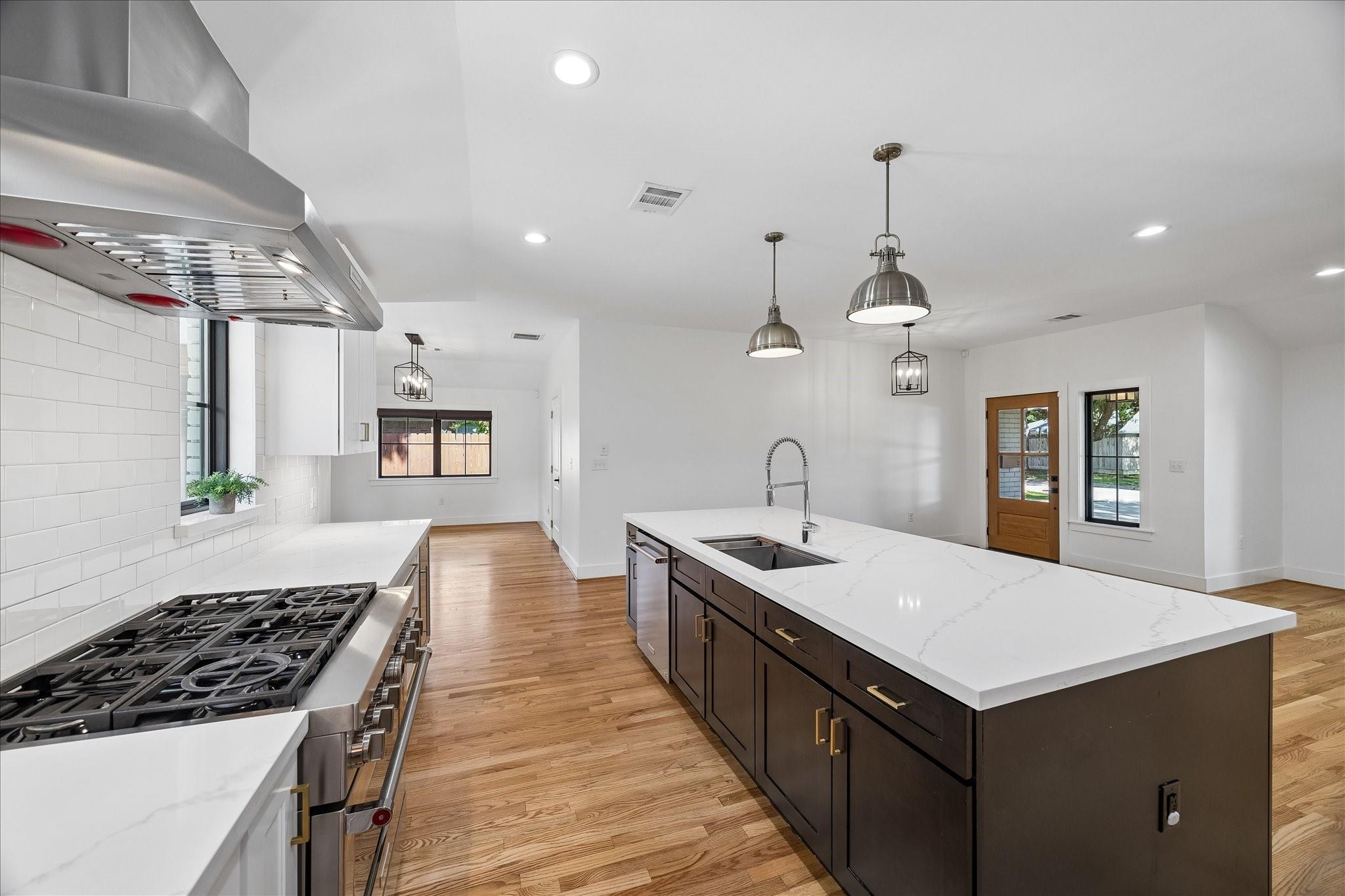 2319 Cheshire Lane