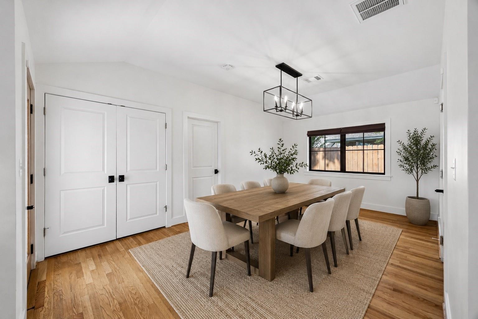 2319 Cheshire Lane