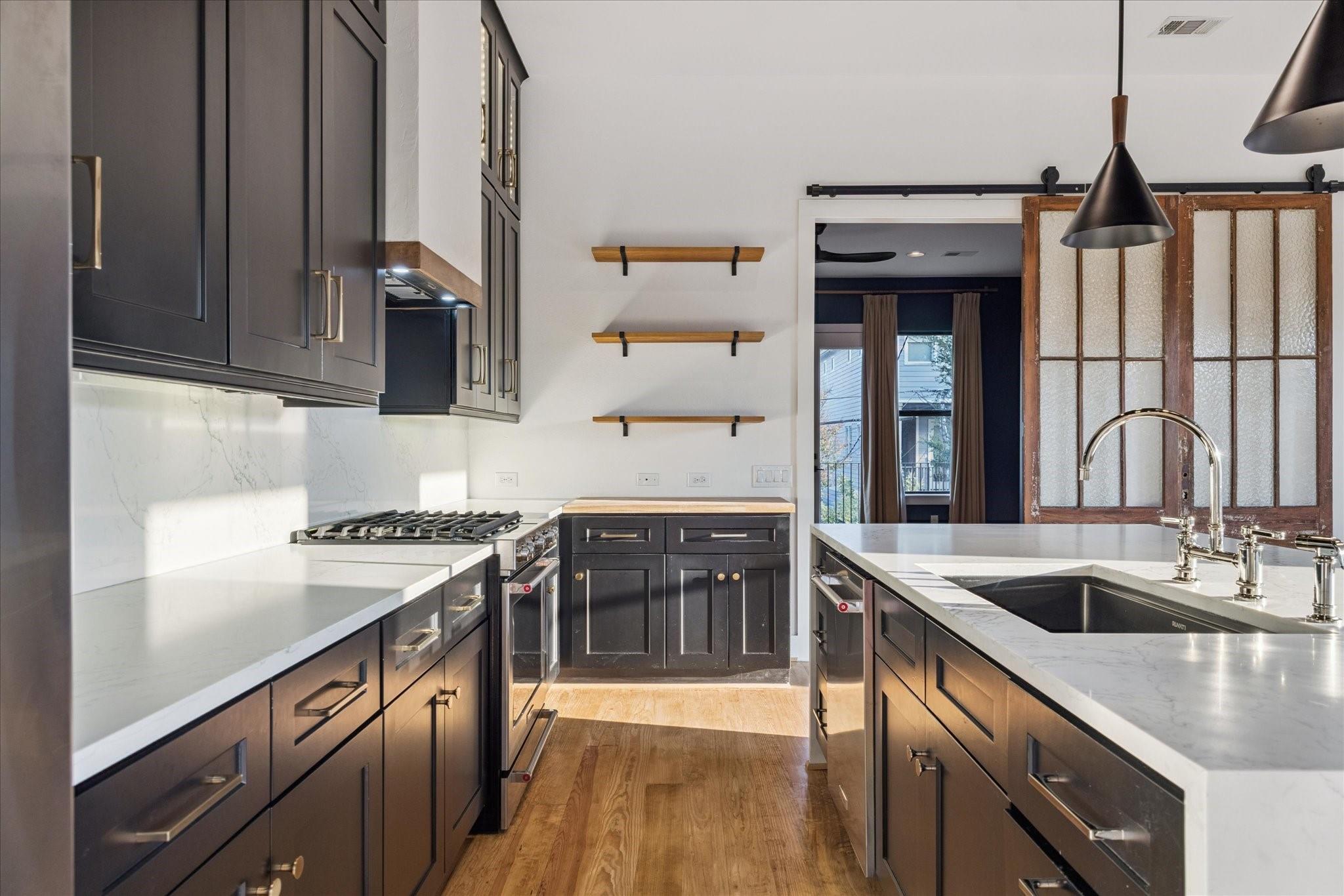 844 E 25th Street