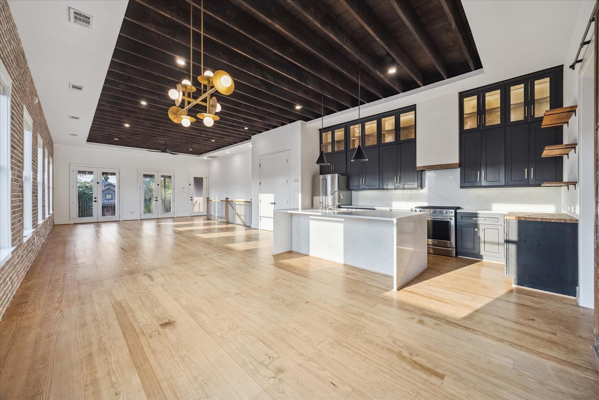 844 E 25th Street
