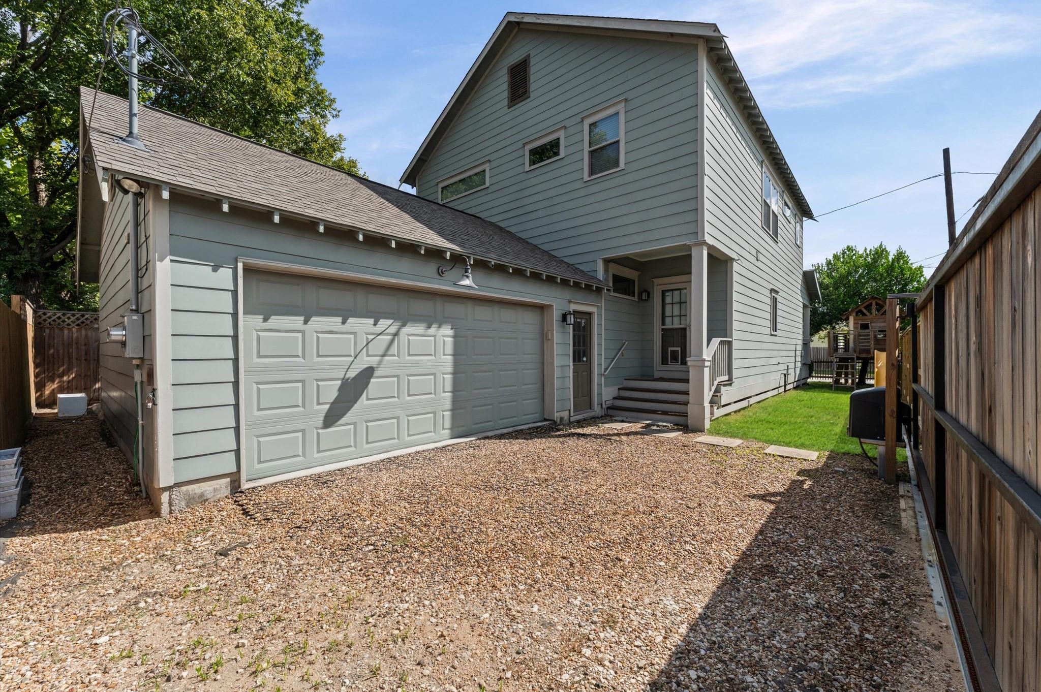 1201 Tabor Street