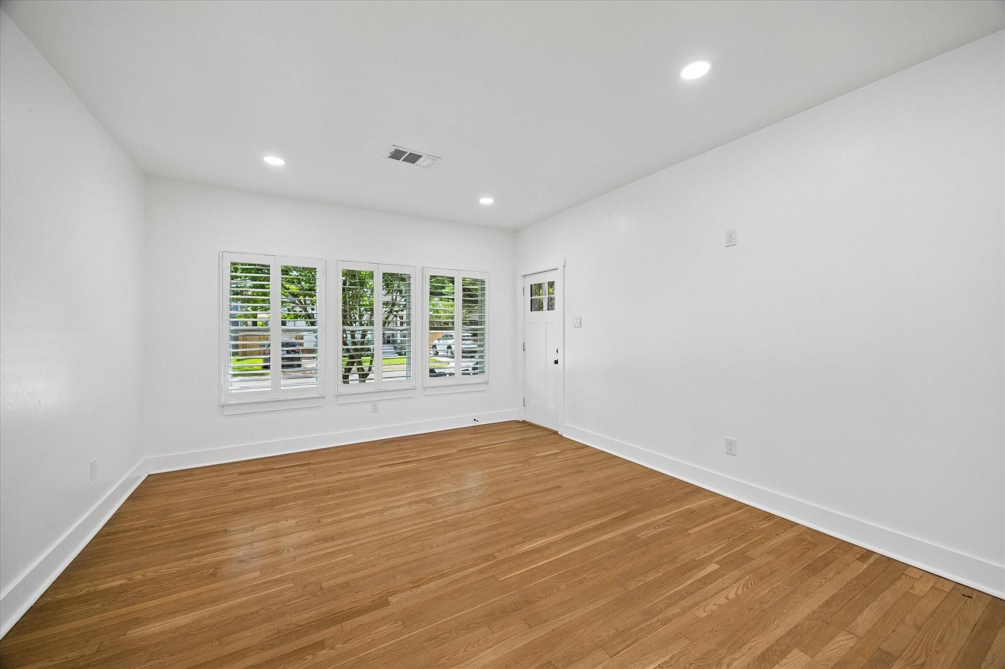 207 Tabor Street