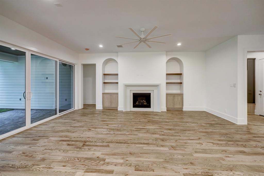 1614 Woodcrest Drive