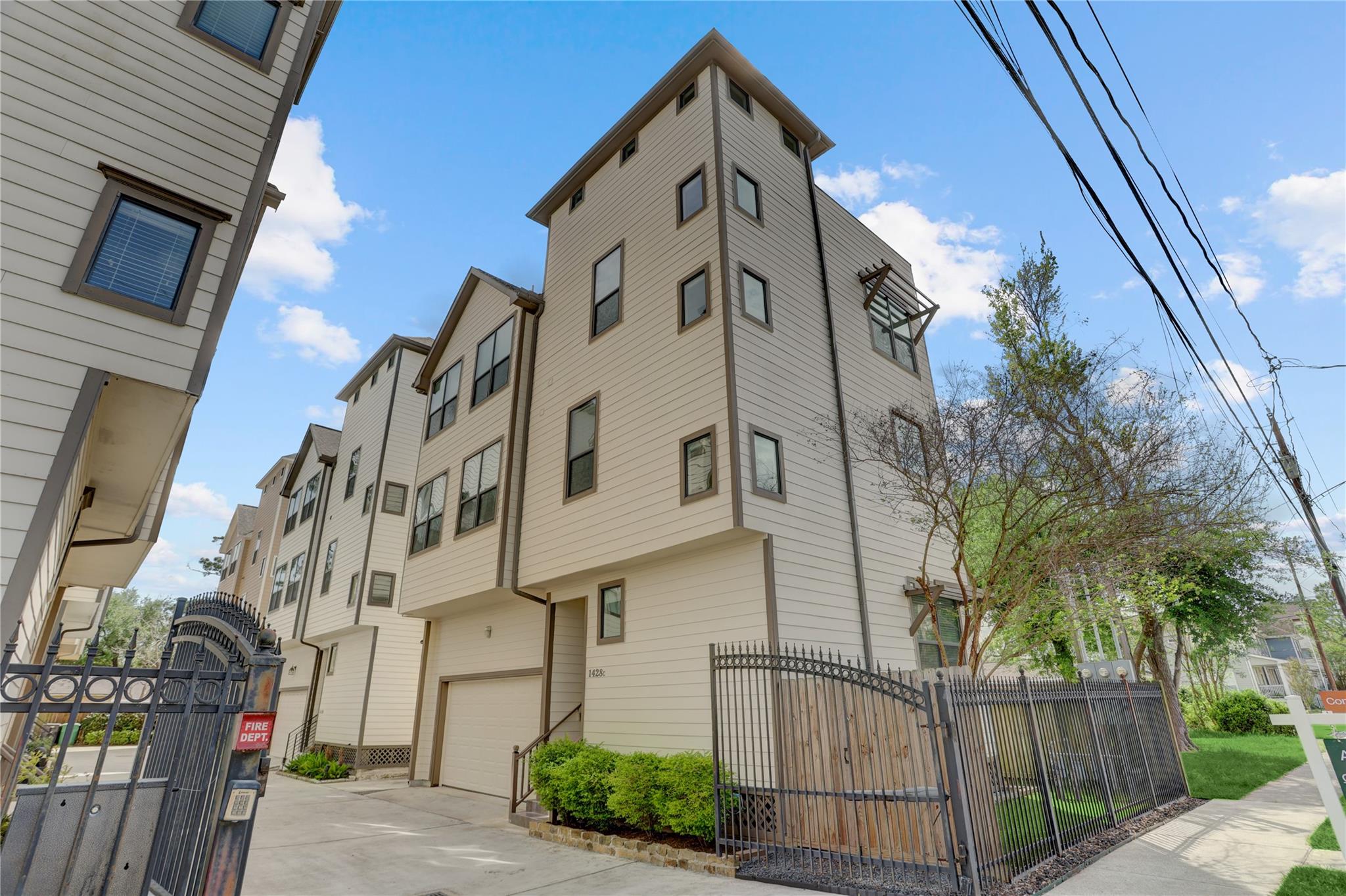 1428 W 23rd Street # C