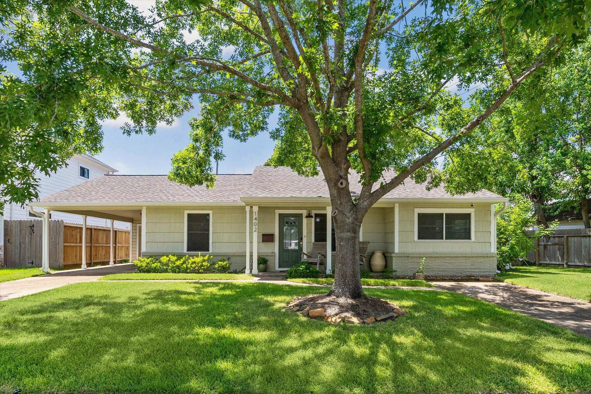 1402 Hewitt Drive, Houston