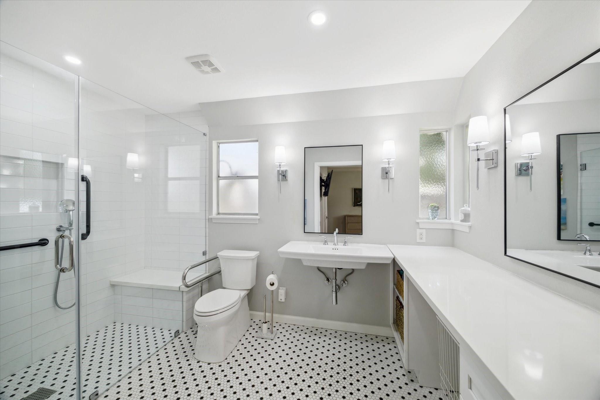 1402 Hewitt Drive, Houston