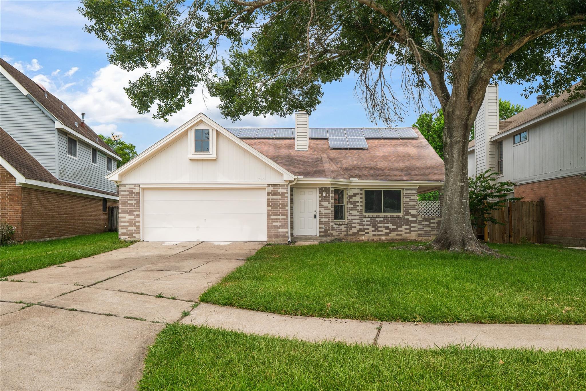1714 Regal Blue Court