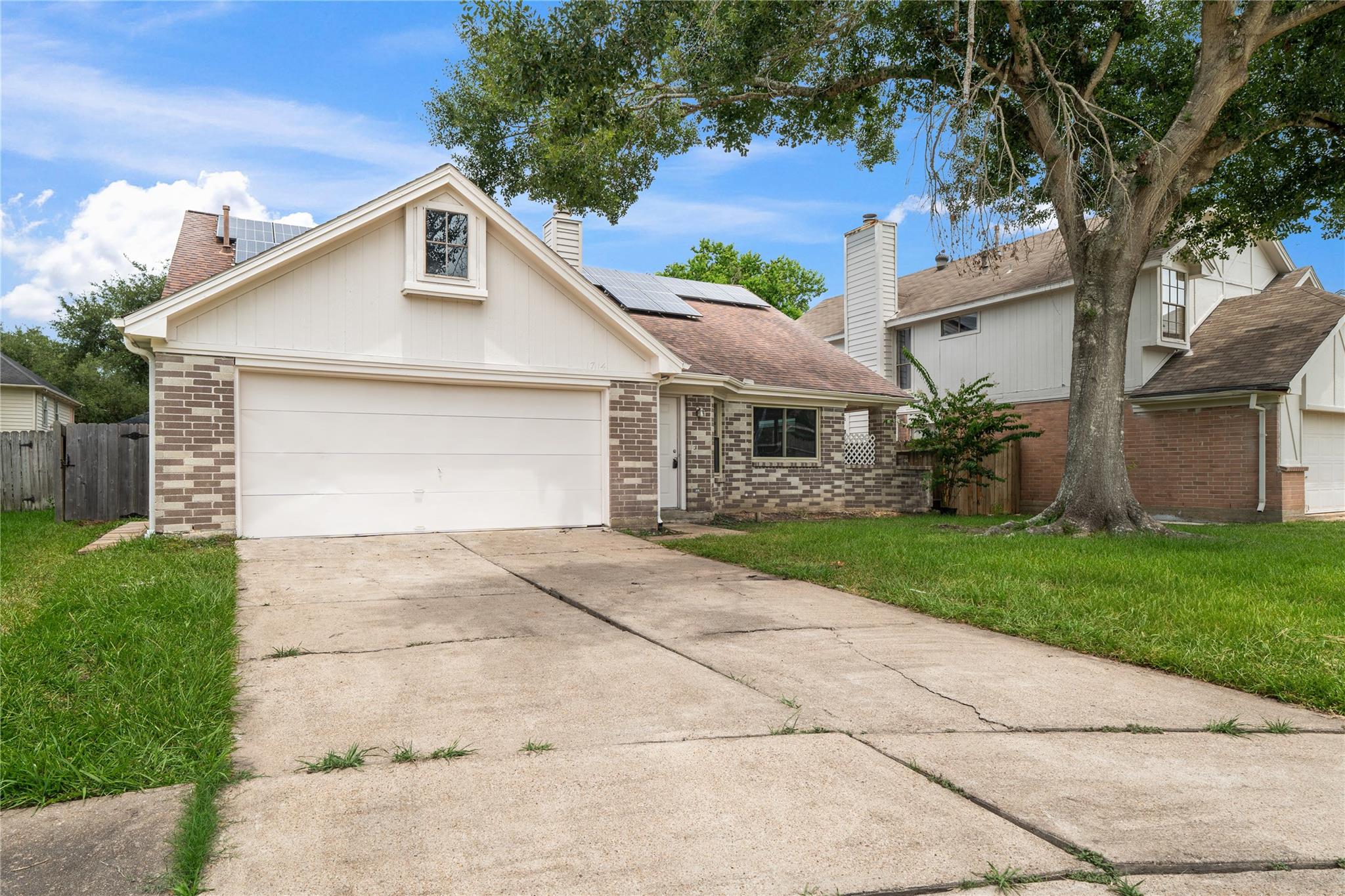 1714 Regal Blue Court
