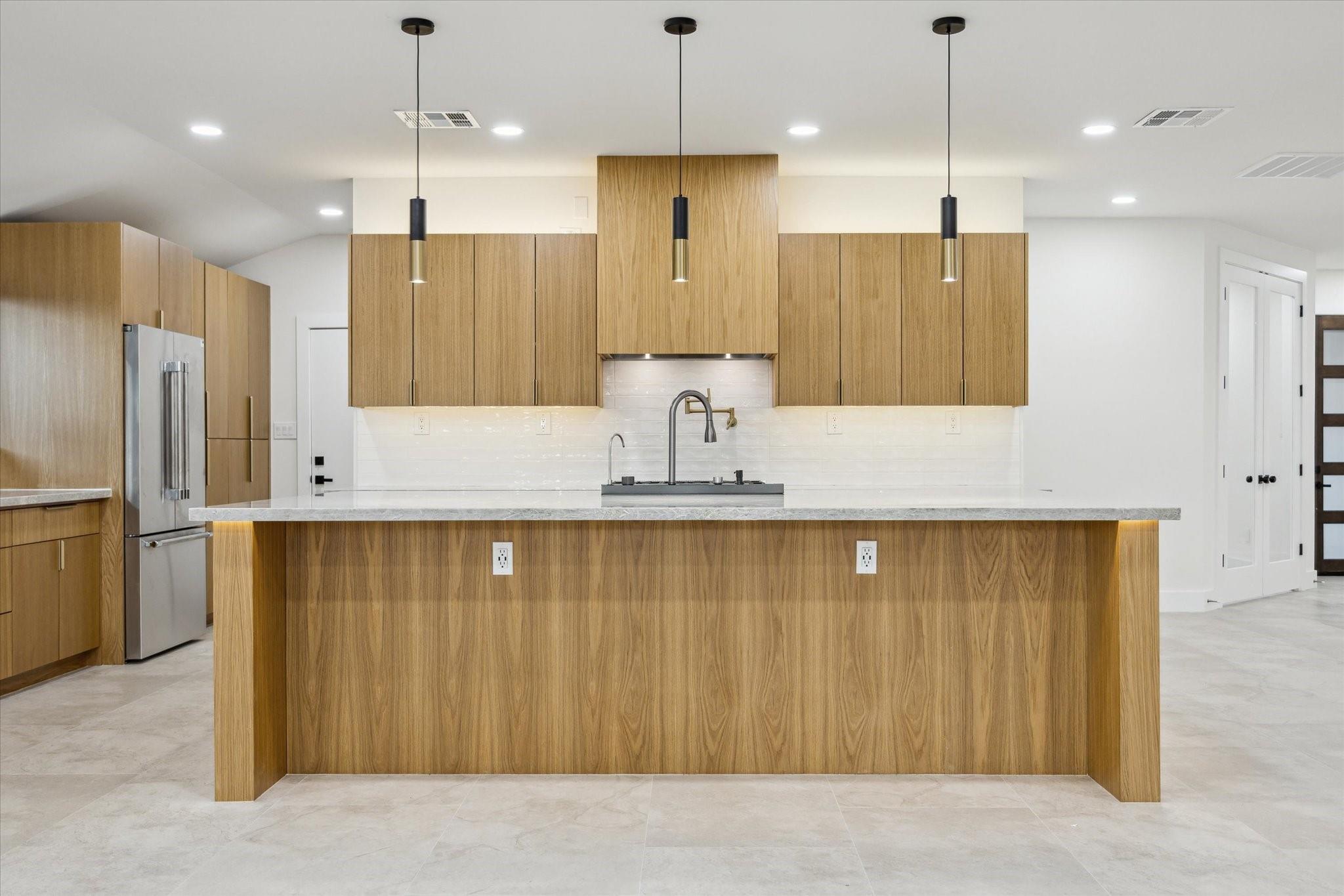 1423 Mapleton Drive