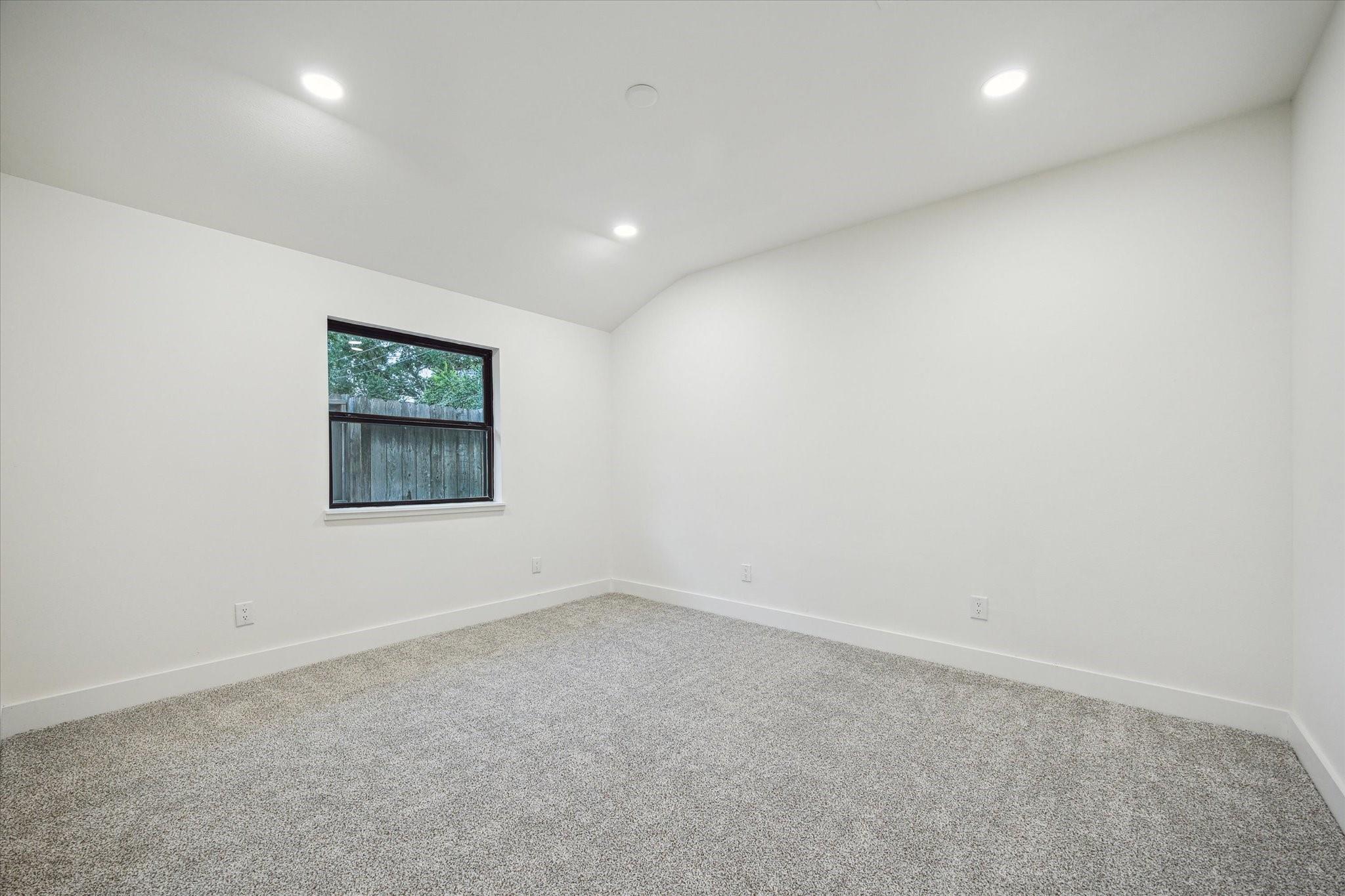 1423 Mapleton Drive