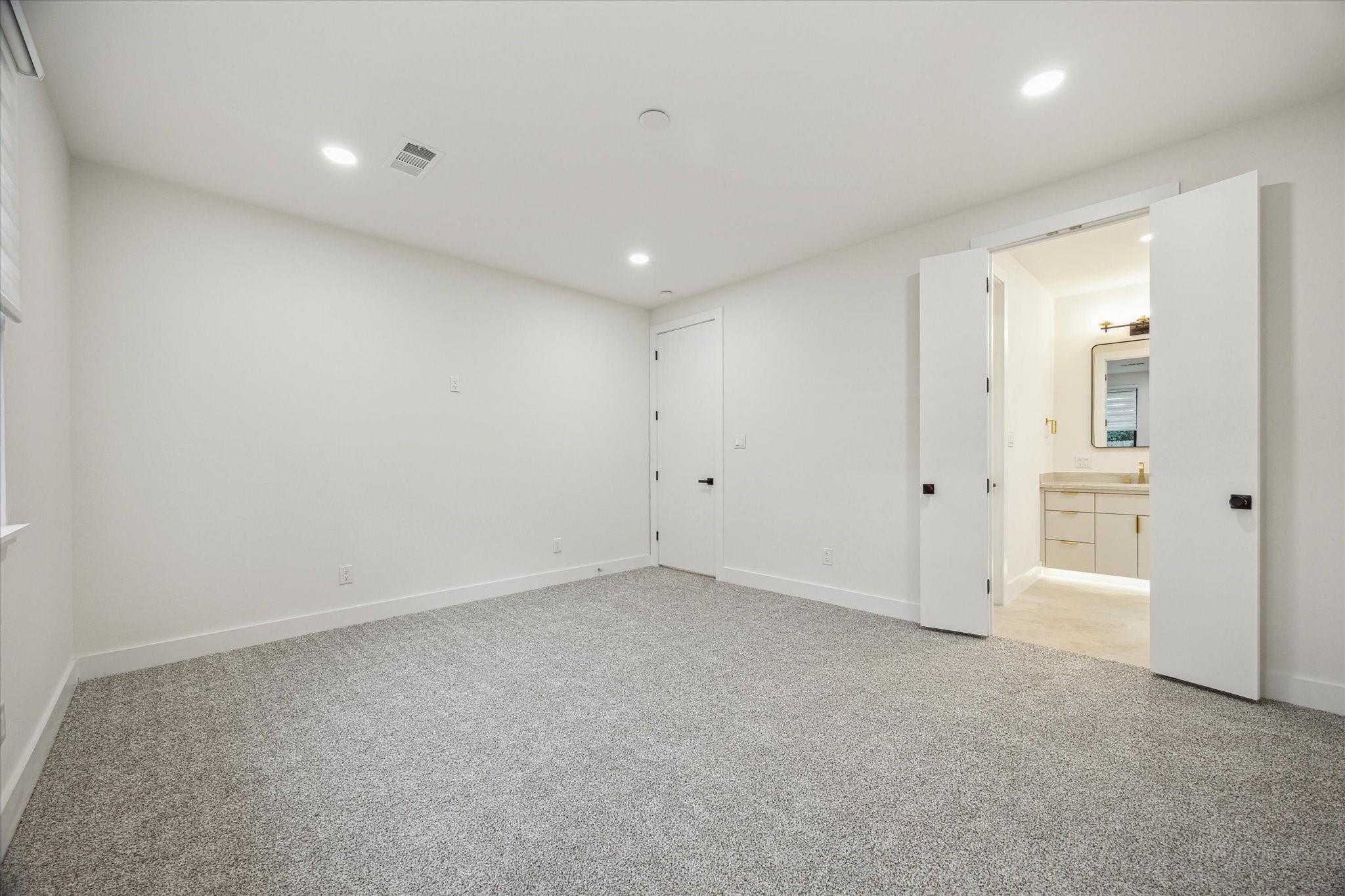 1423 Mapleton Drive