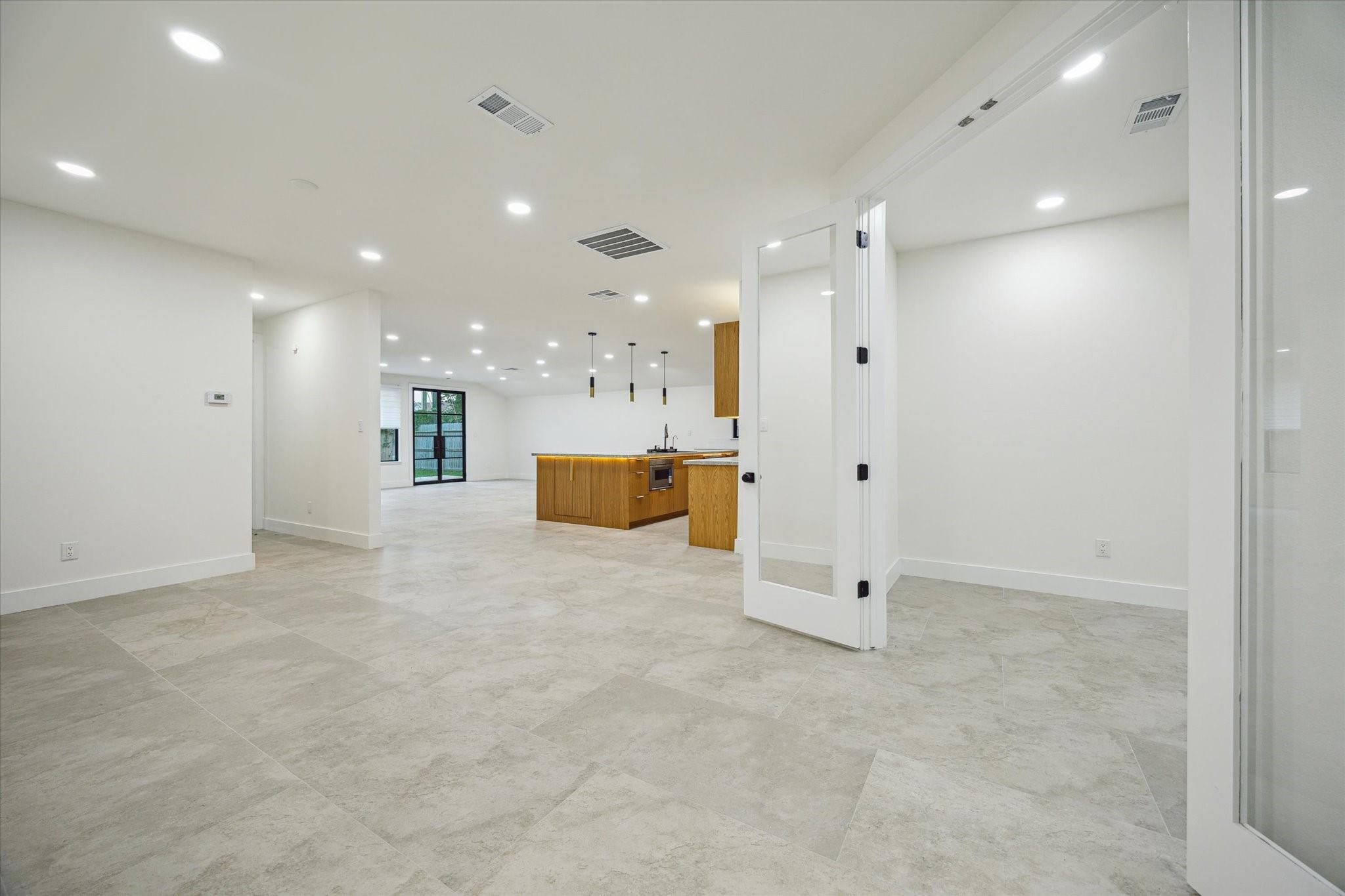 1423 Mapleton Drive