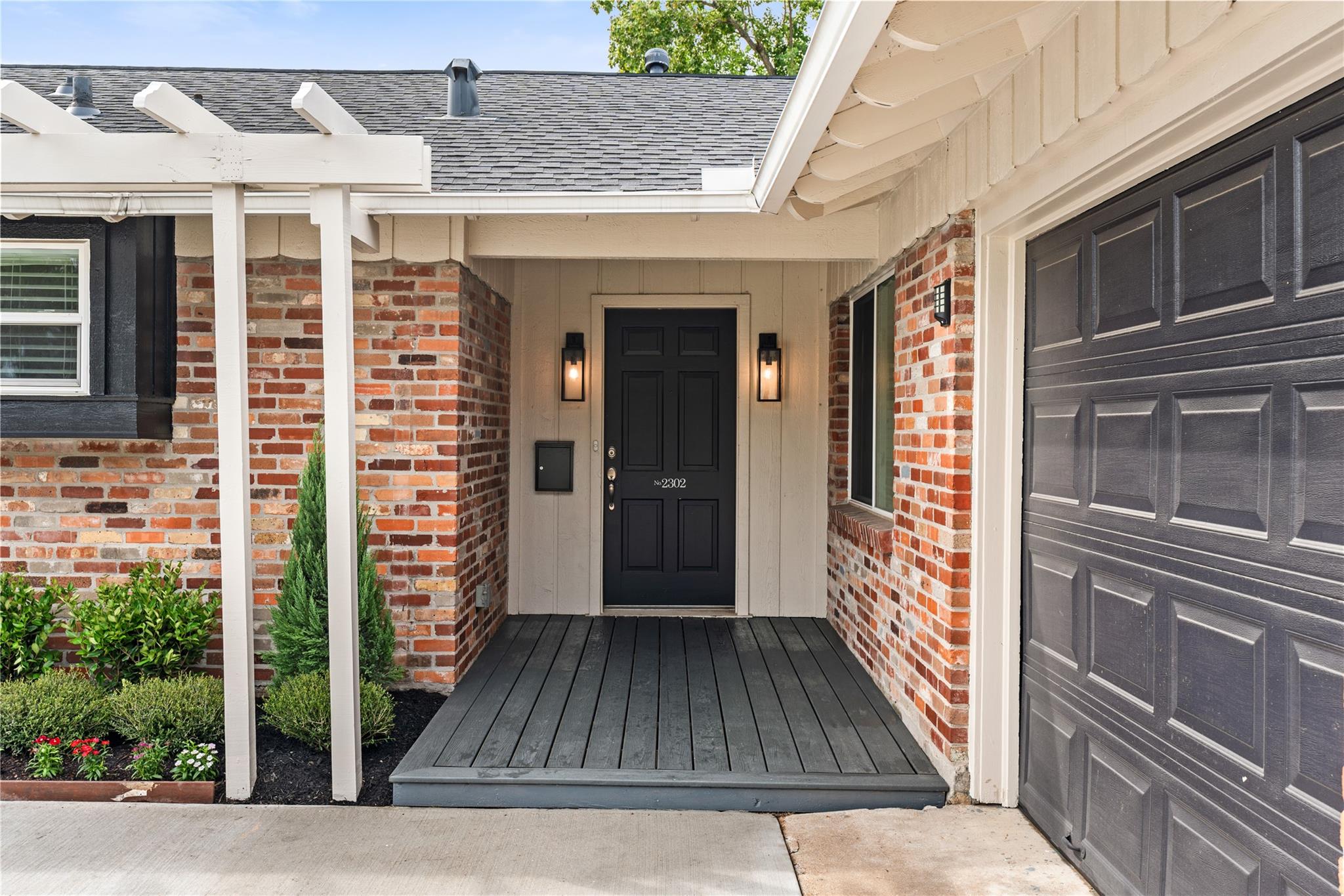 2302 Willowby Drive