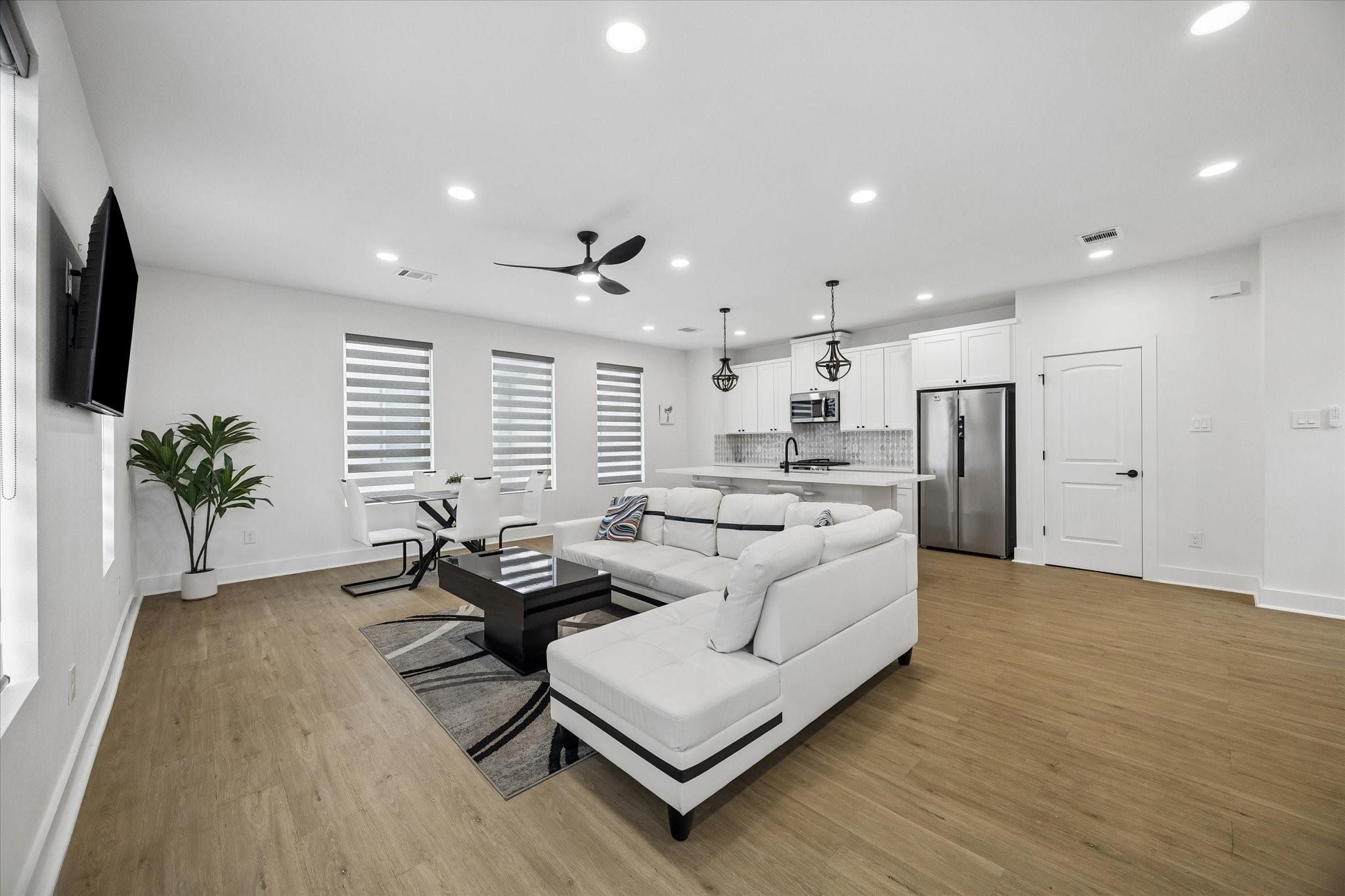 104 E 44th Street # A