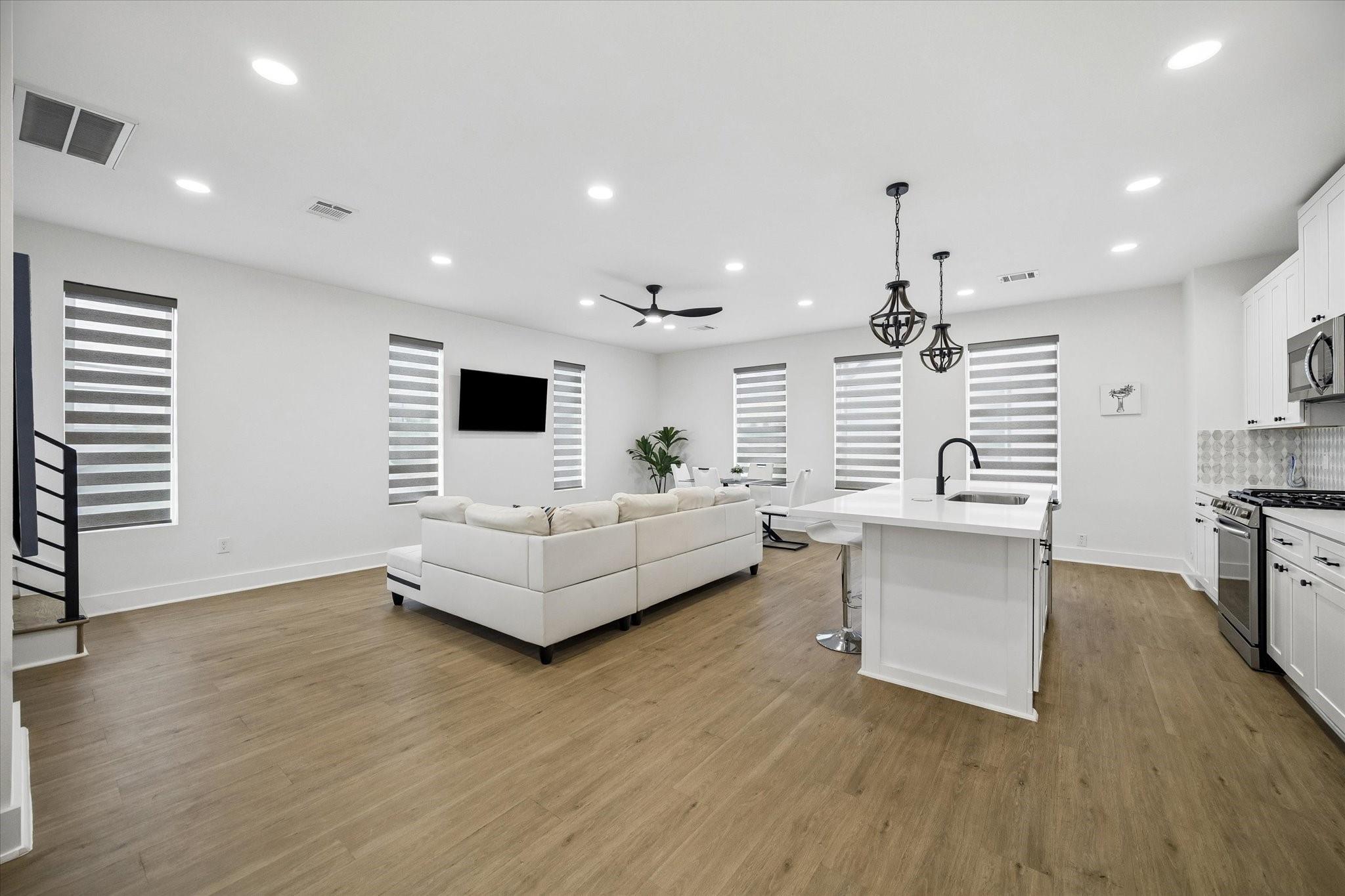 104 E 44th Street # A