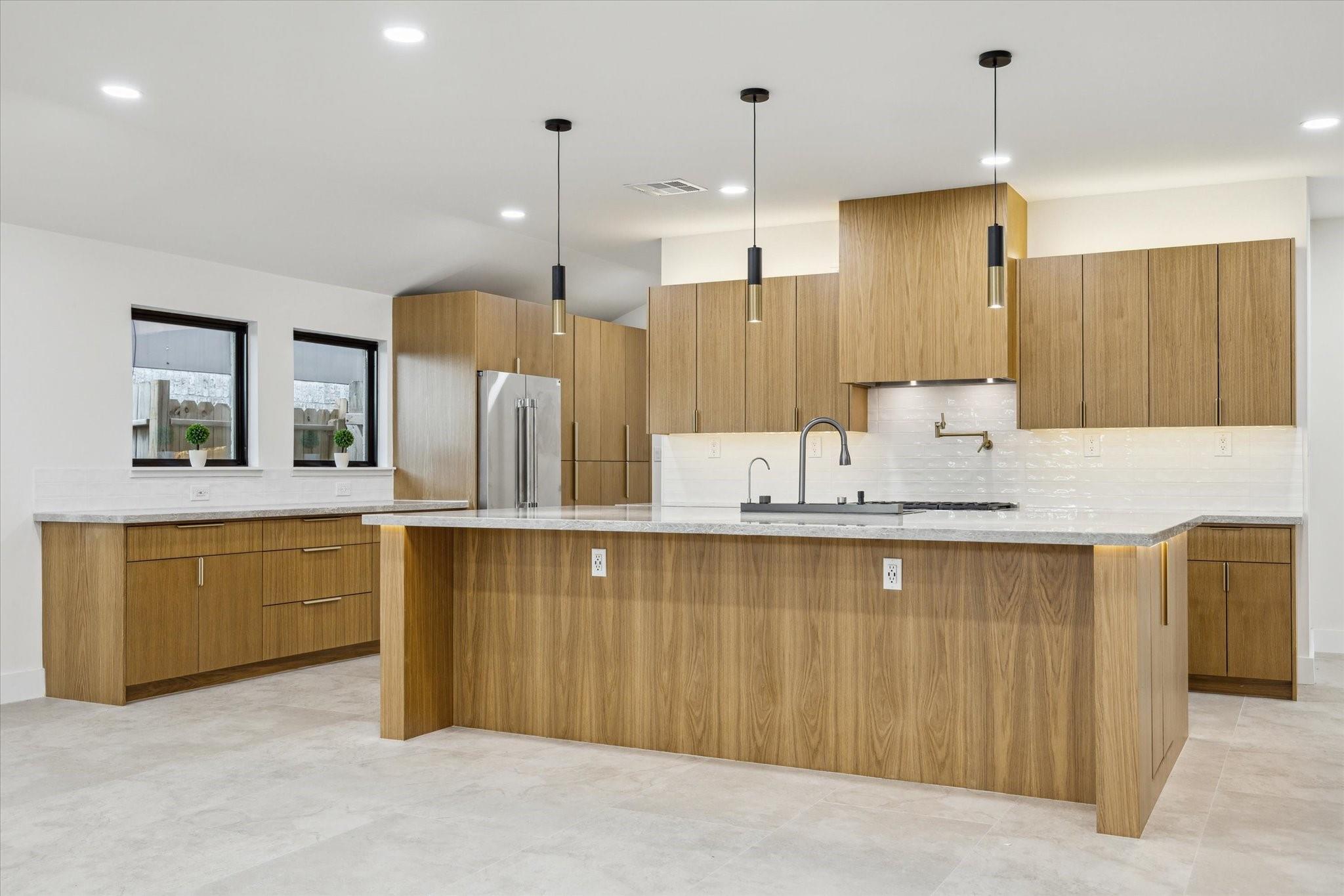 1423 Mapleton Drive