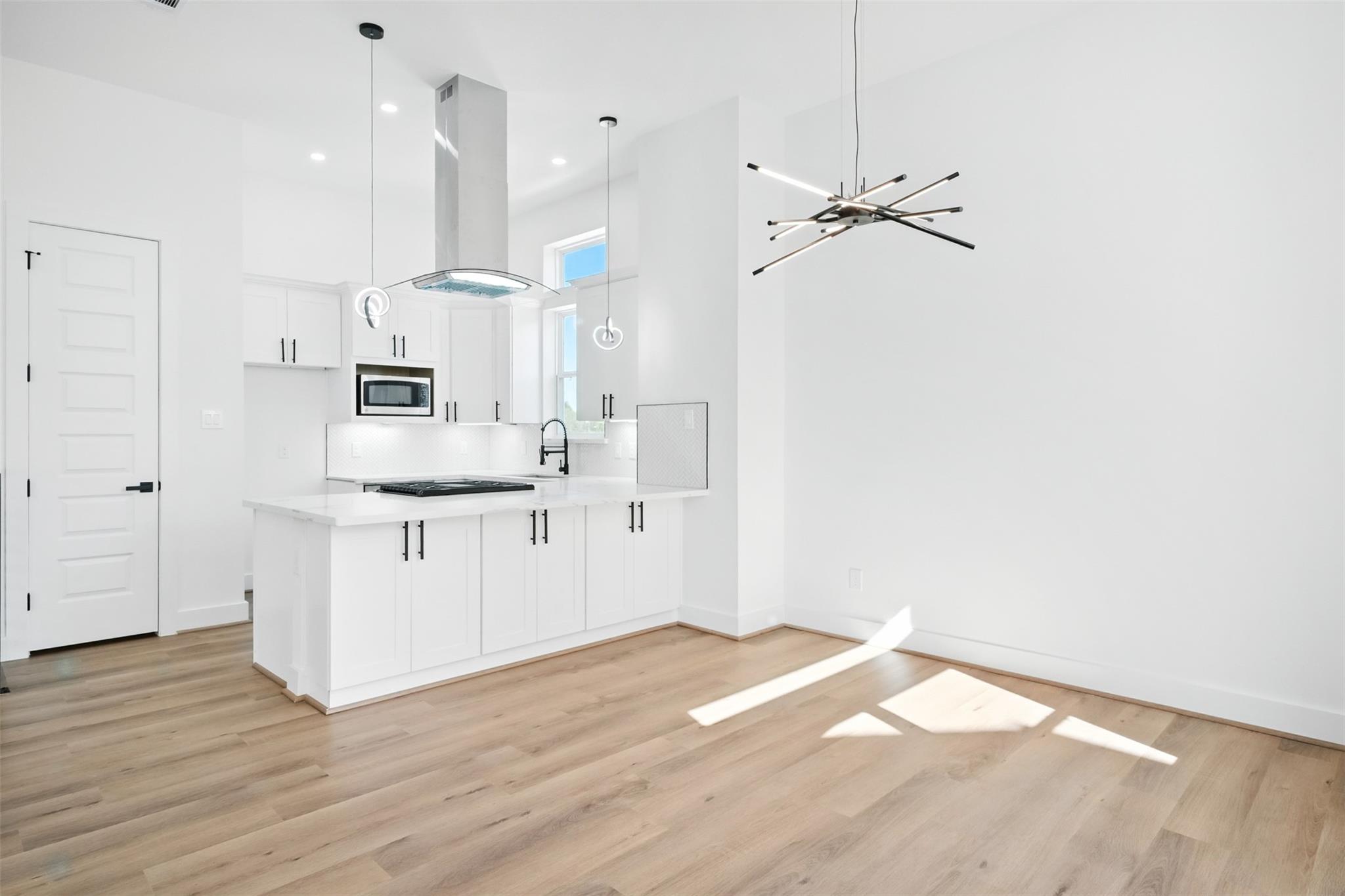 1913 Hoskins Drive # H