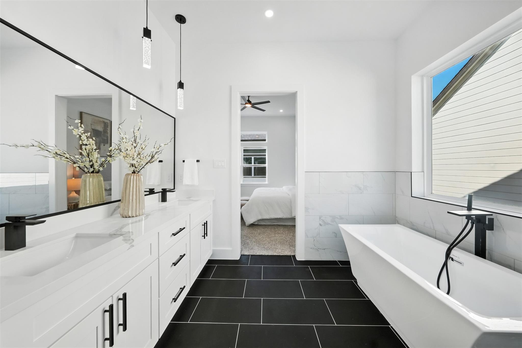 1913 Hoskins Drive # H