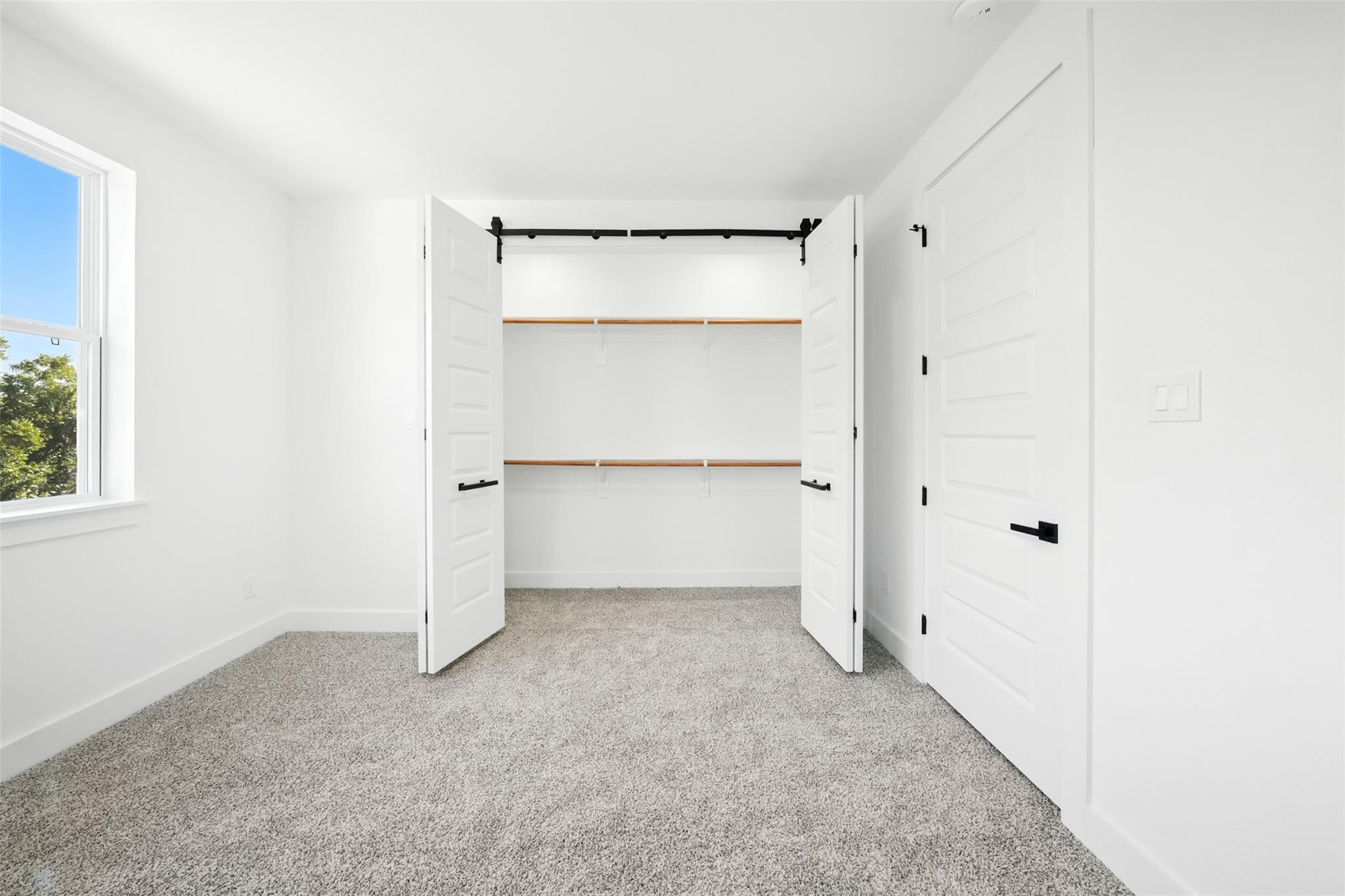 1913 Hoskins Drive # H