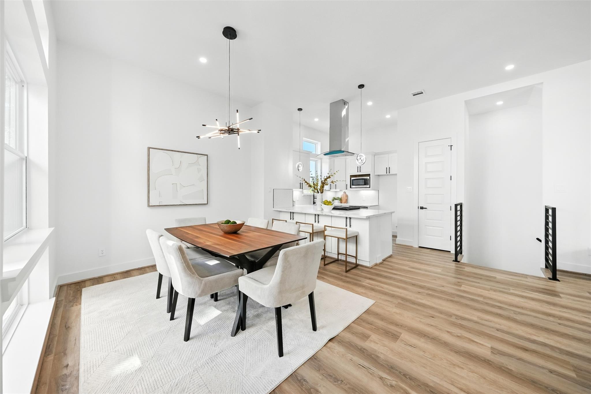 1913 Hoskins Drive # H