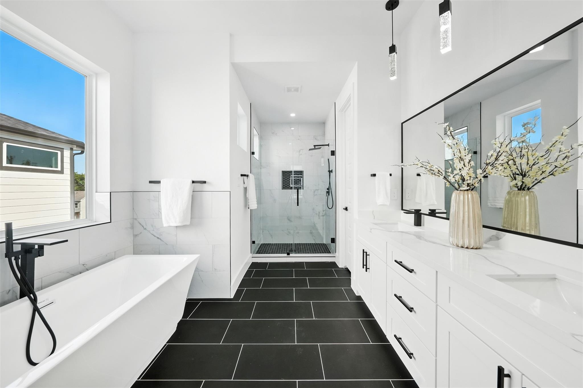 1913 Hoskins Drive # H