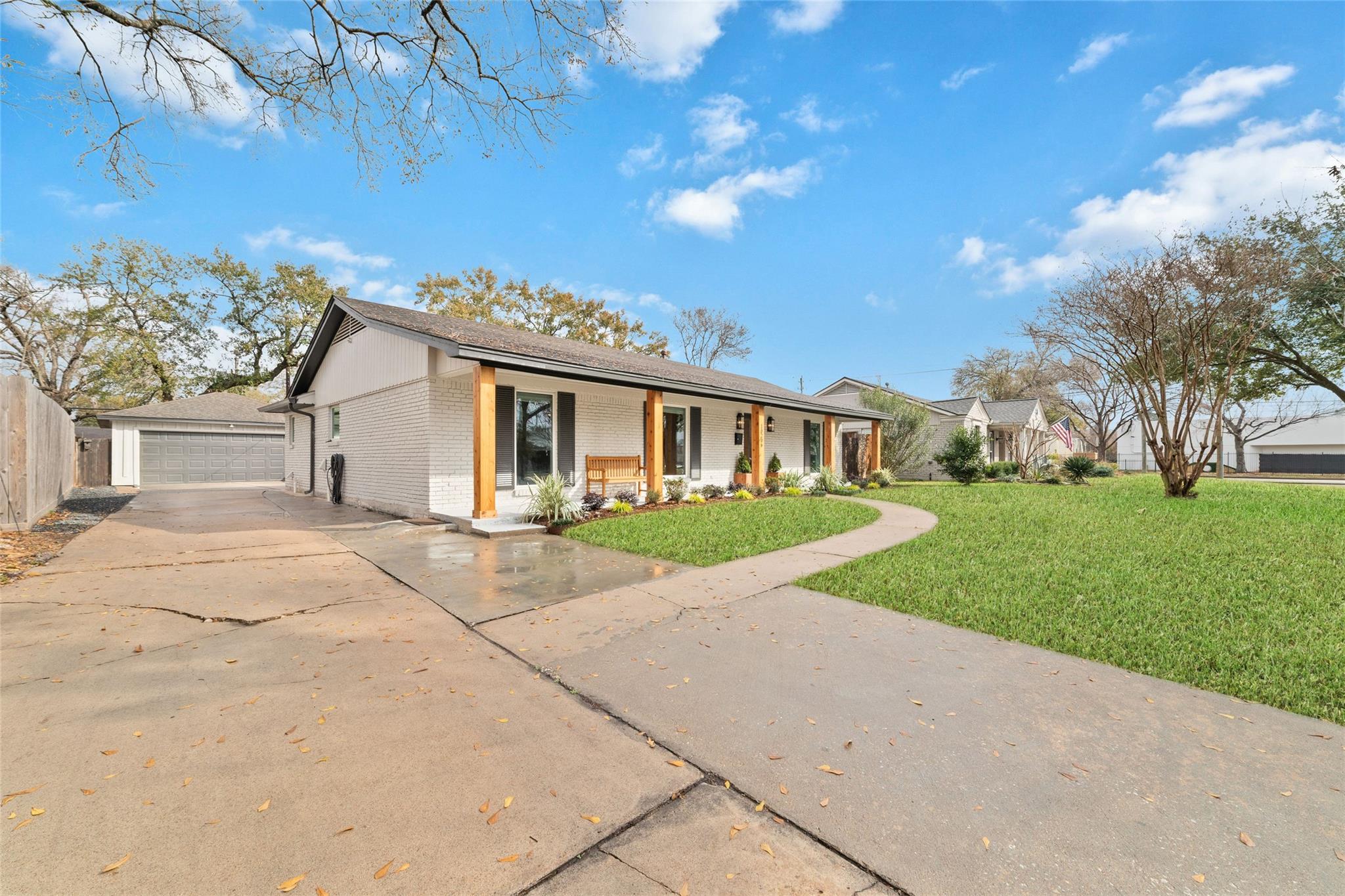 10206 Oakpoint Drive