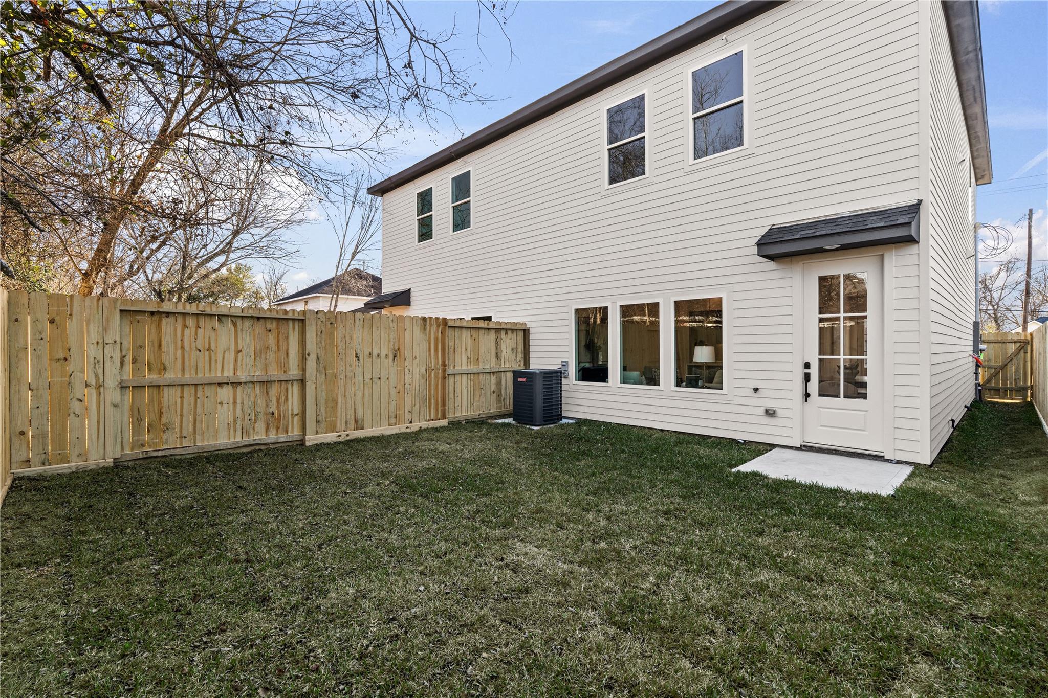 8019 Grandview Street