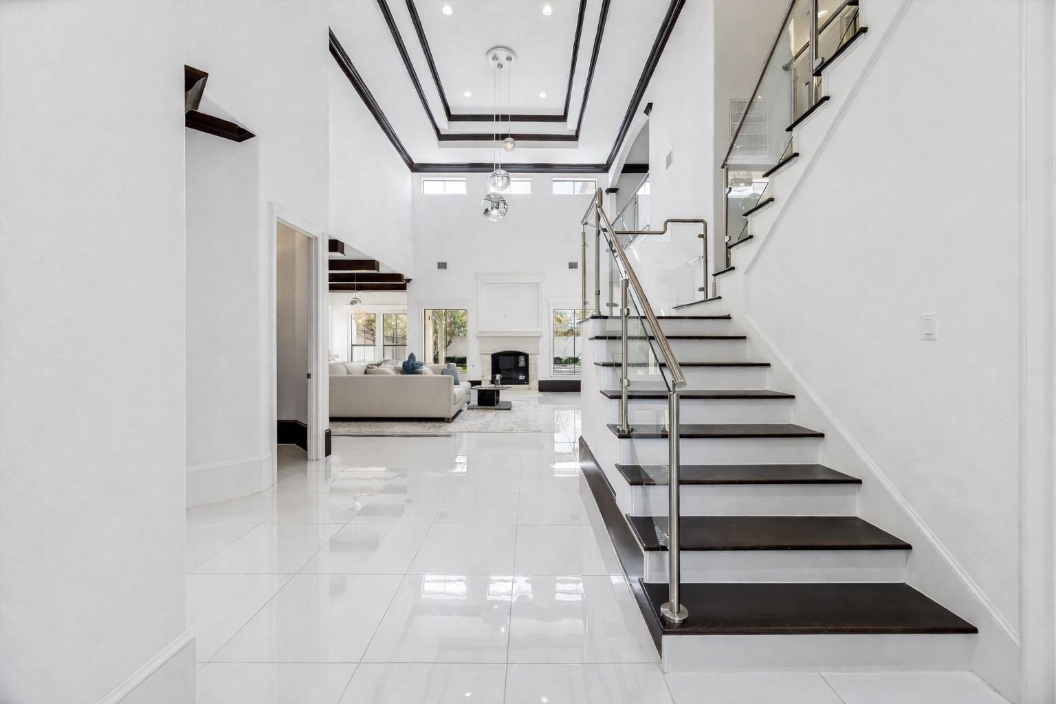 3942 Charleston Street