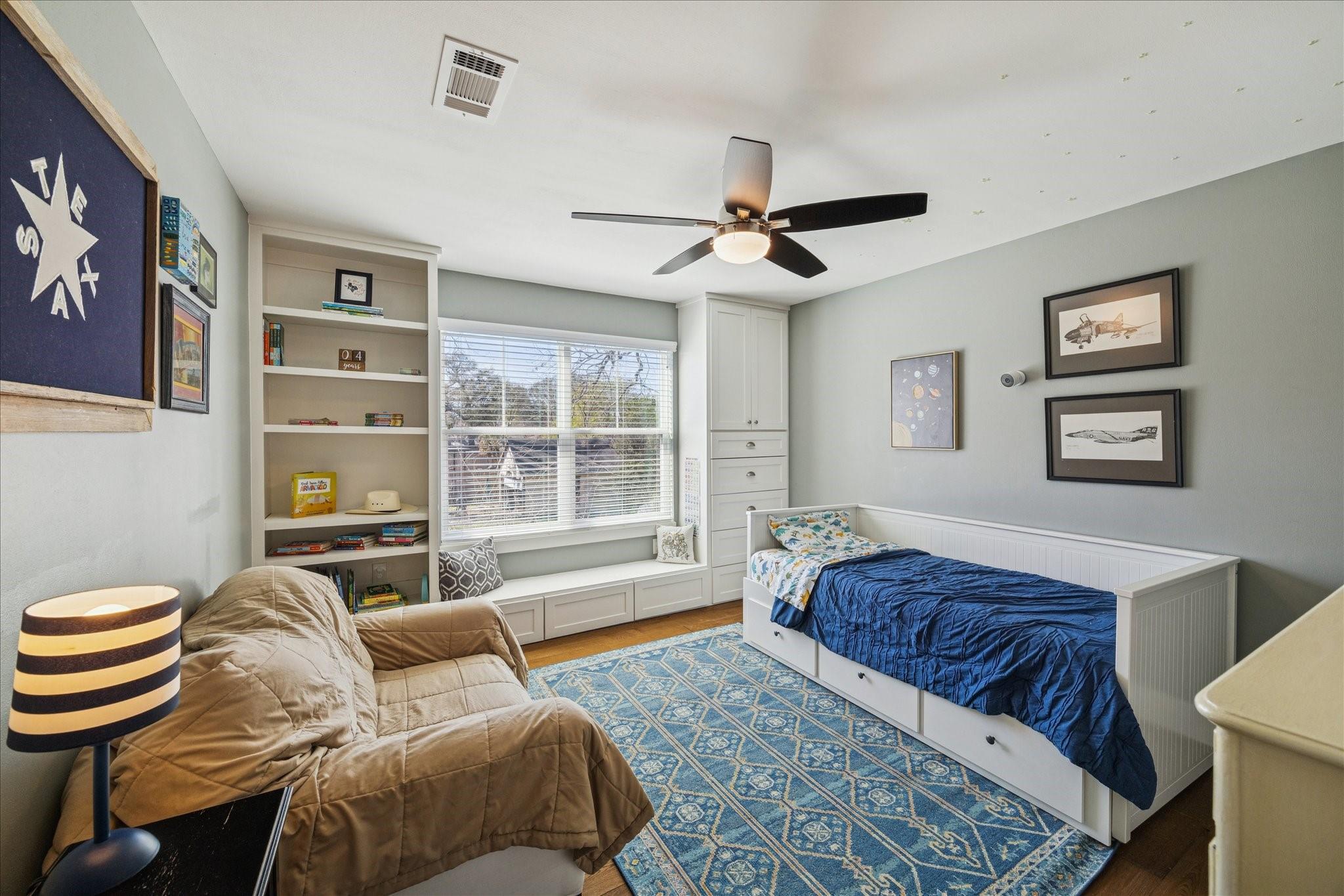 216 W 30th Street
