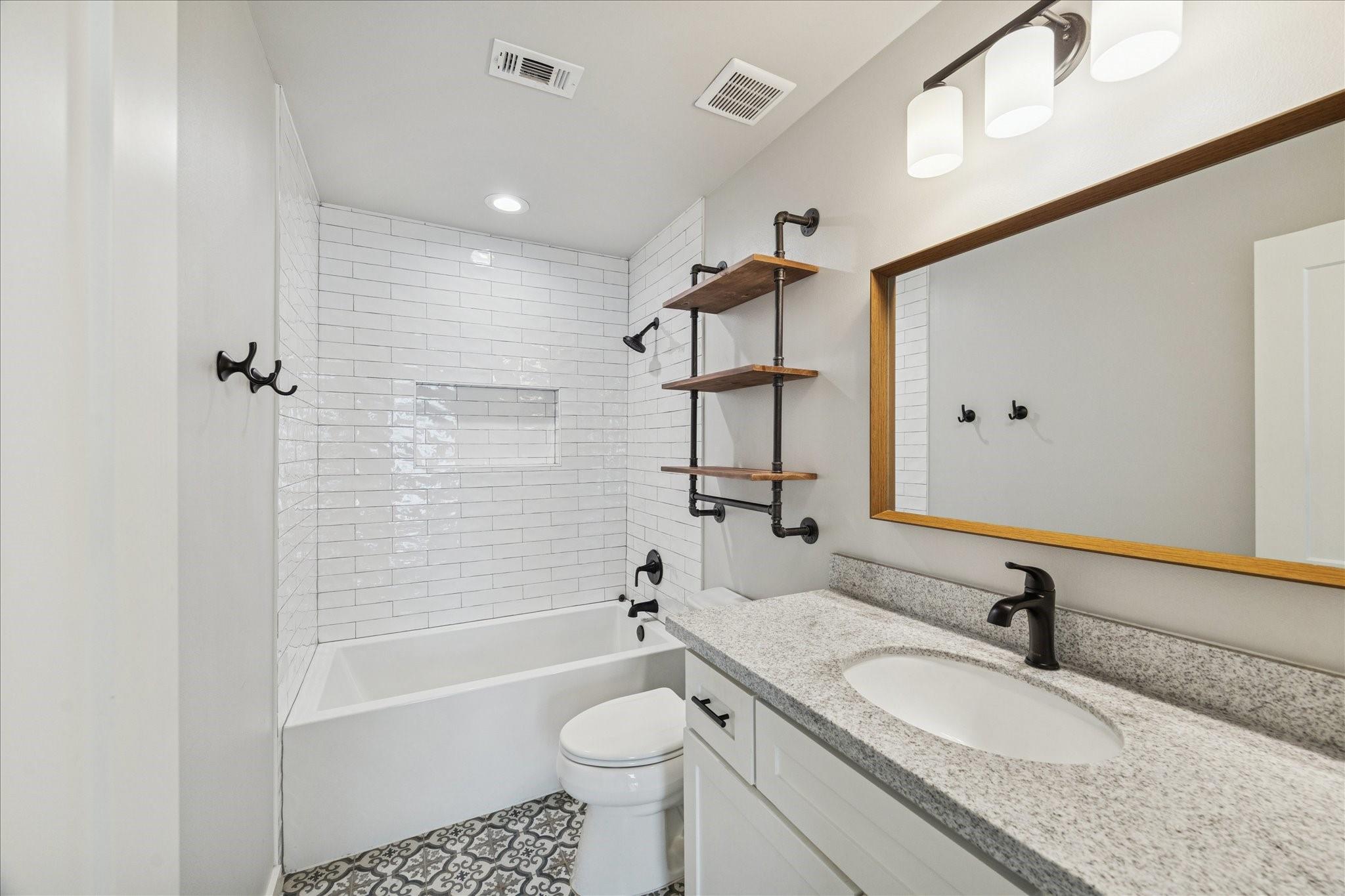 216 W 30th Street