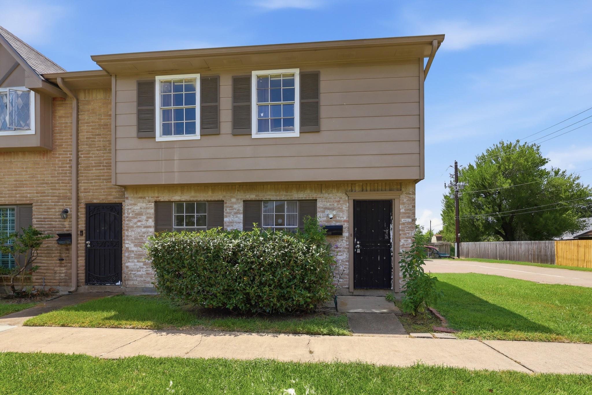 12449 Sharpview Drive # 2449