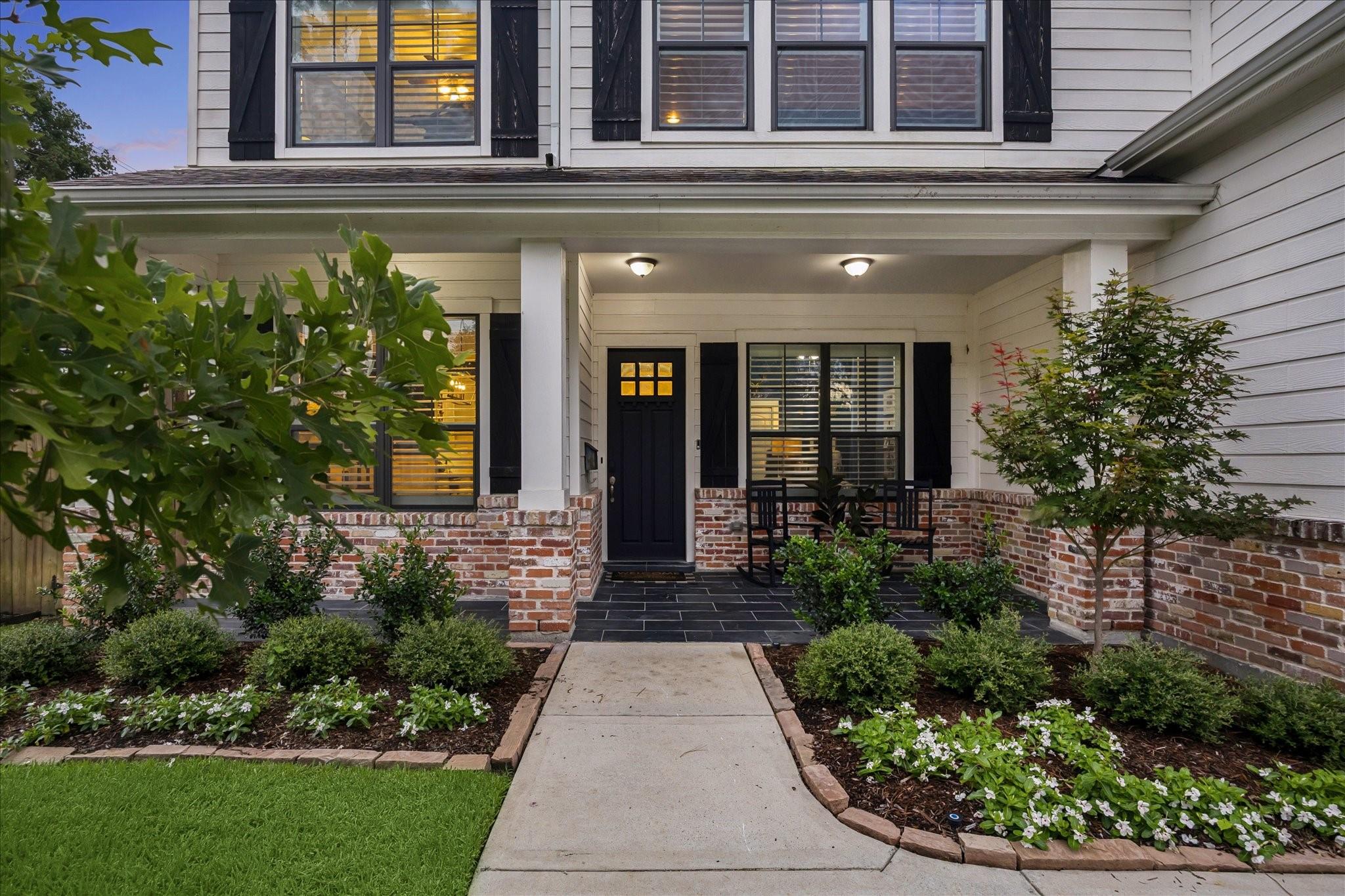 1407 Richelieu Lane