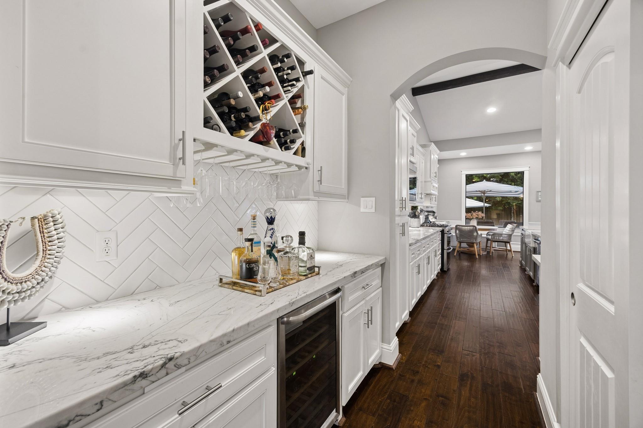 1407 Richelieu Lane