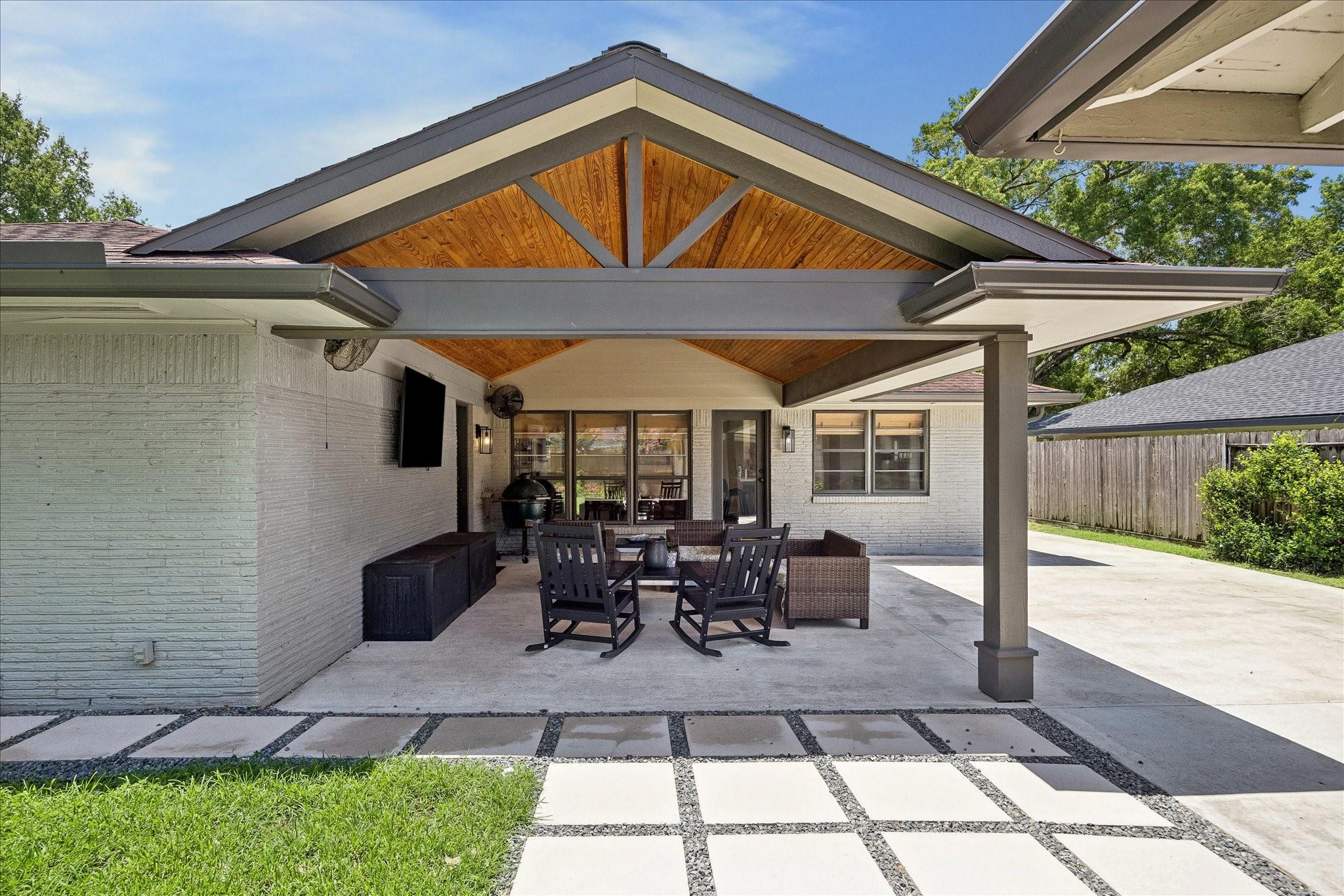 2034 De Milo Drive