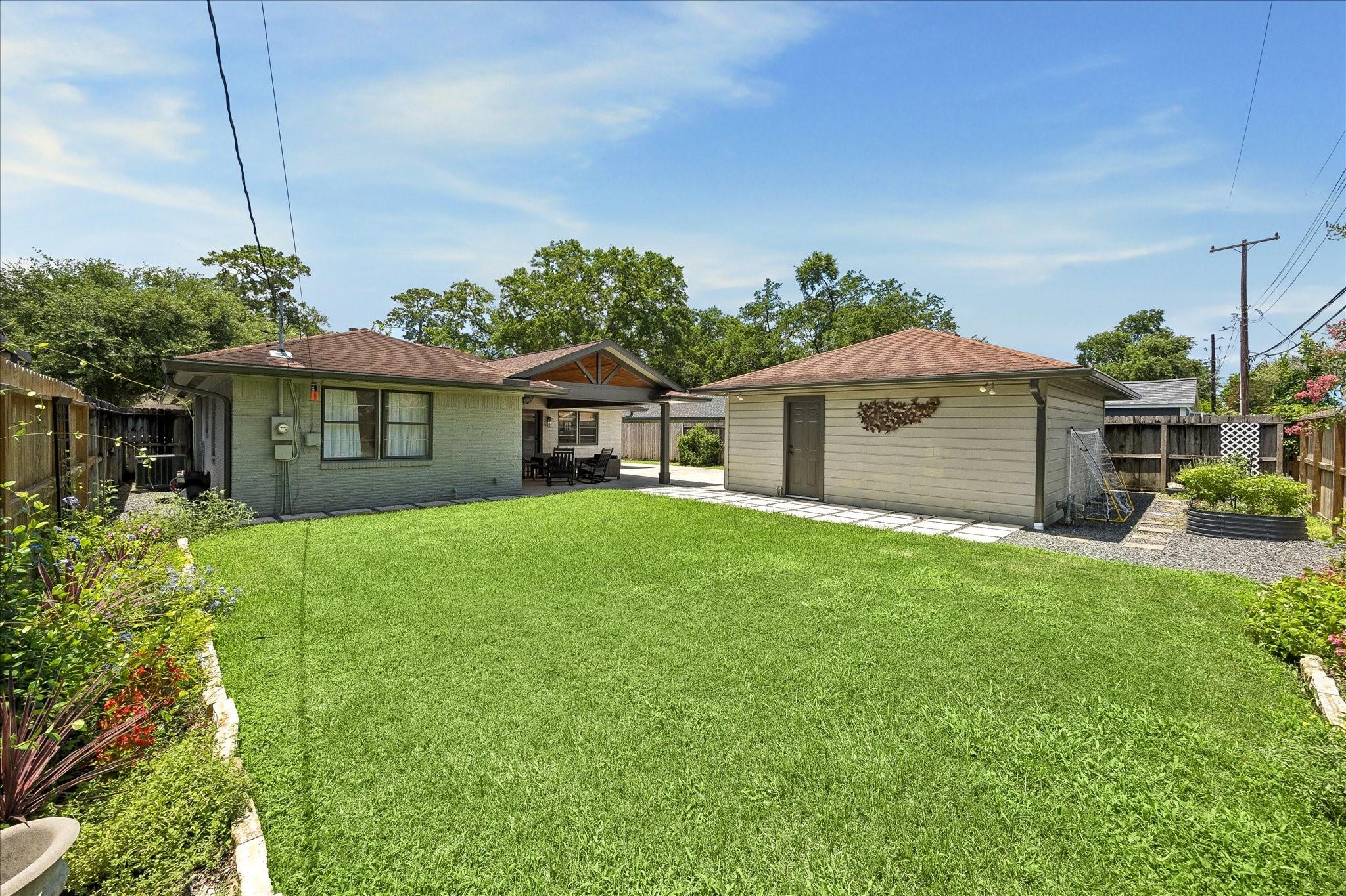 2034 De Milo Drive