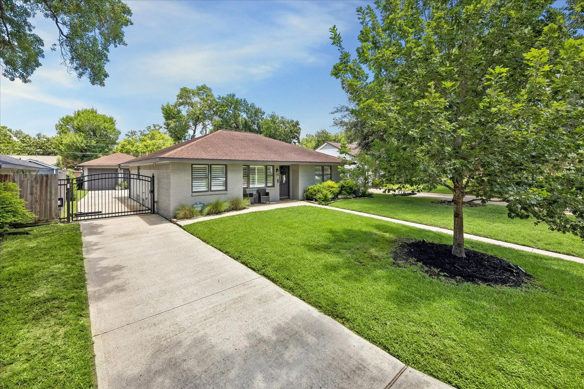 2034 De Milo Drive