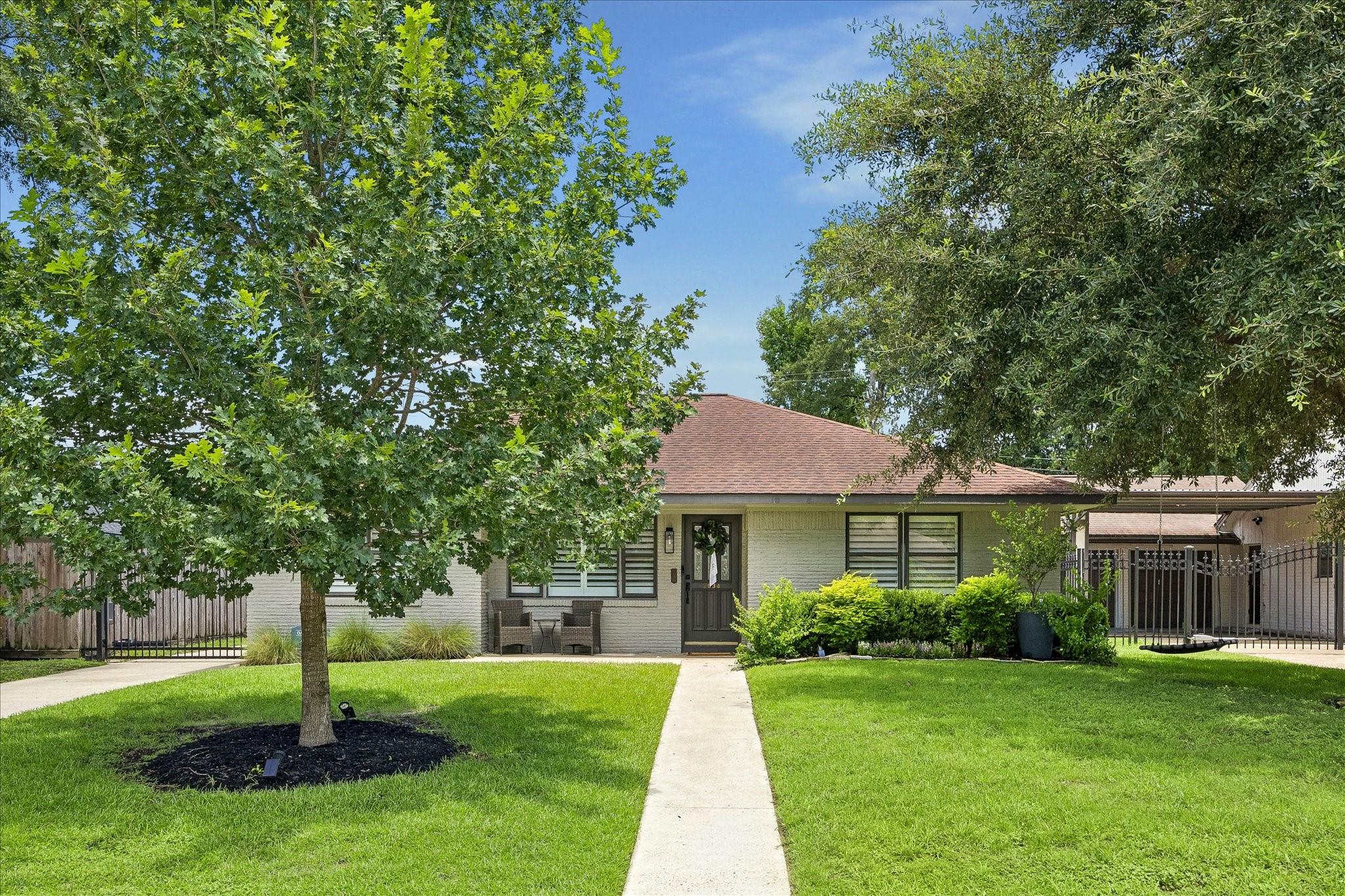 2034 De Milo Drive